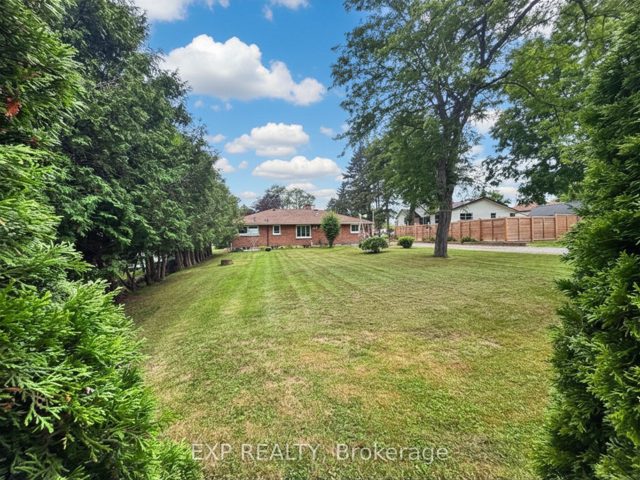 517 Norfolk Street S, Norfolk, ON N3Y 2X6 photo 4