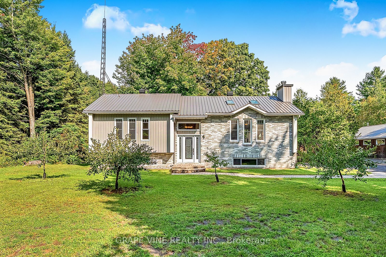 1951 Concession 7 Road, Alfred and Plantagenet, ON K0B 1C0