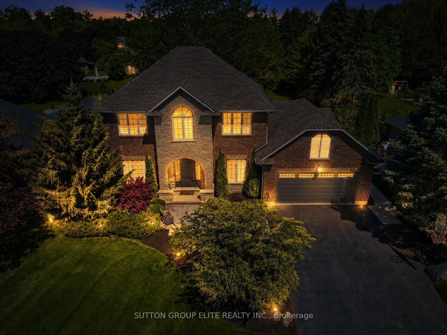 11 Elderberry Lane, Hamilton, ON L0R 1H2