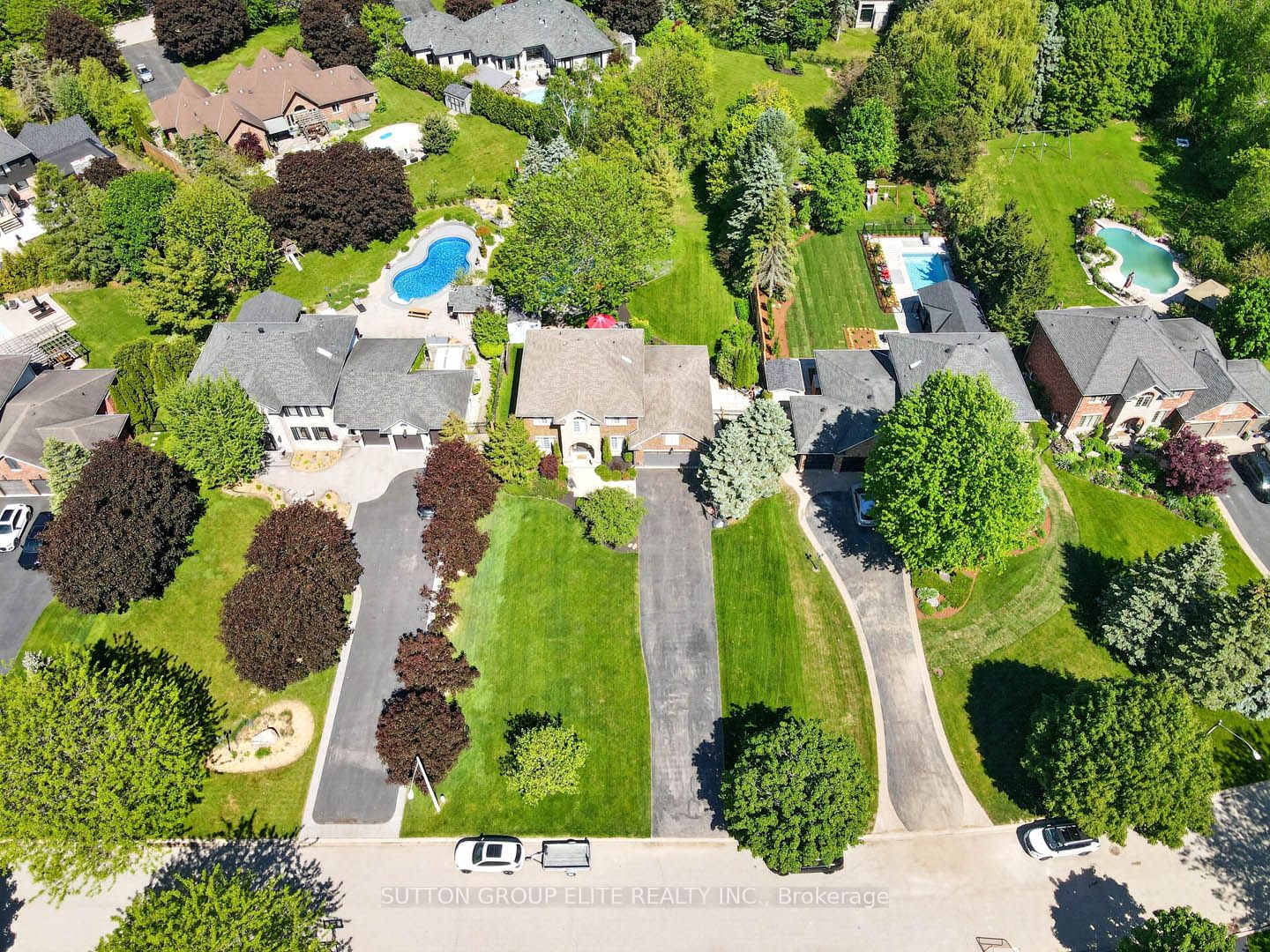 11 Elderberry Lane, Hamilton, ON L0R 1H2 photo 3