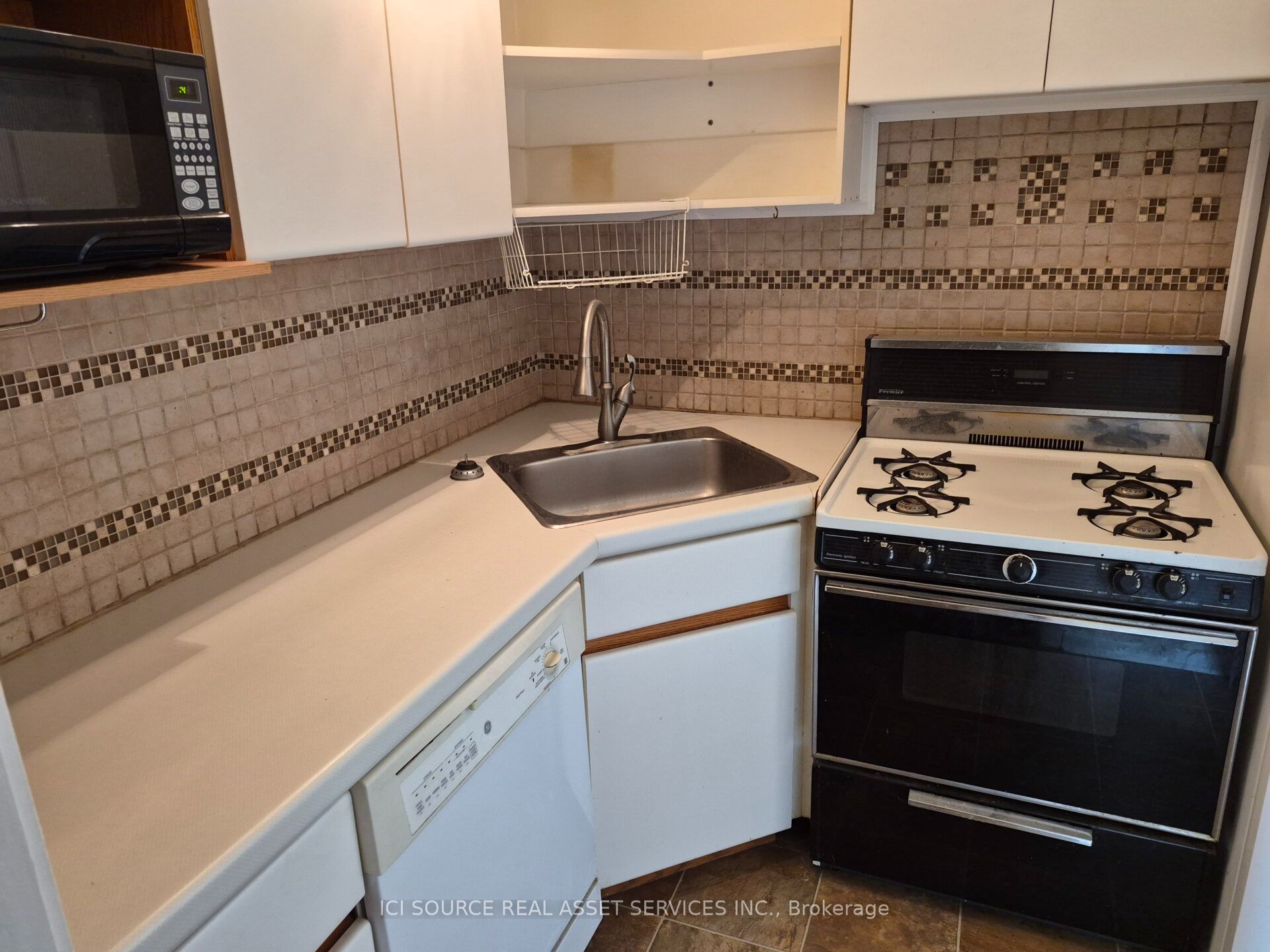 25 Watling Street, London East, ON N5Y 3N4 photo 4