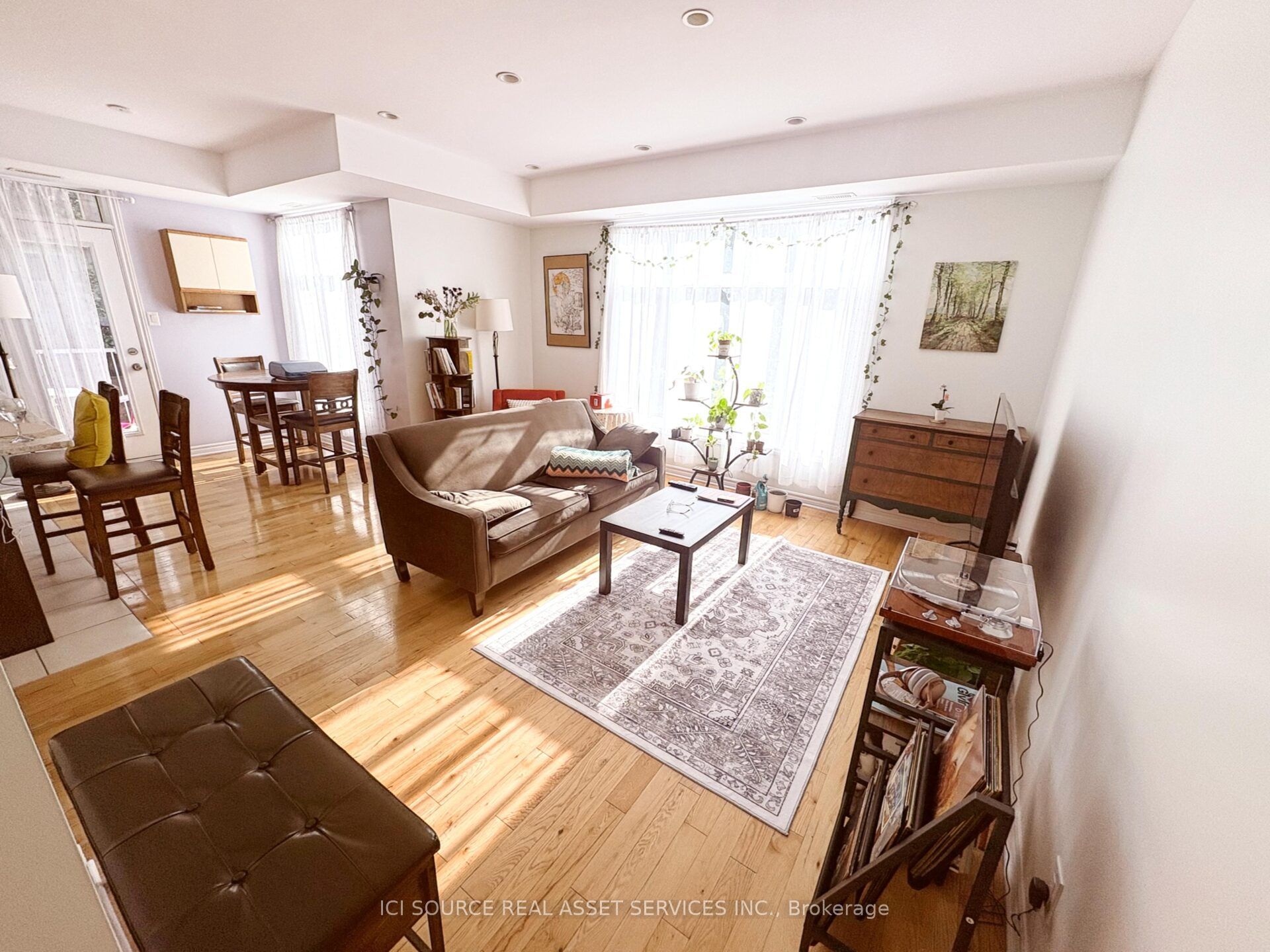 298C Everest Private 222, Elmvale Acres and Area, ON K1G 4E3