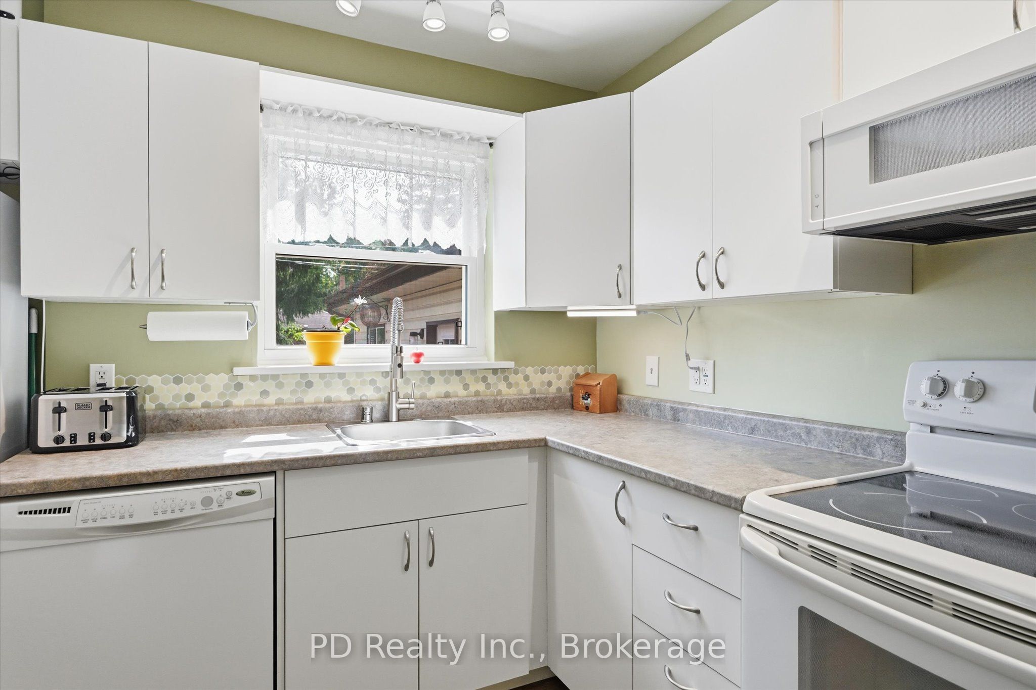113 Short Avenue, Kawartha Lakes, ON K9V 1J7 photo 4