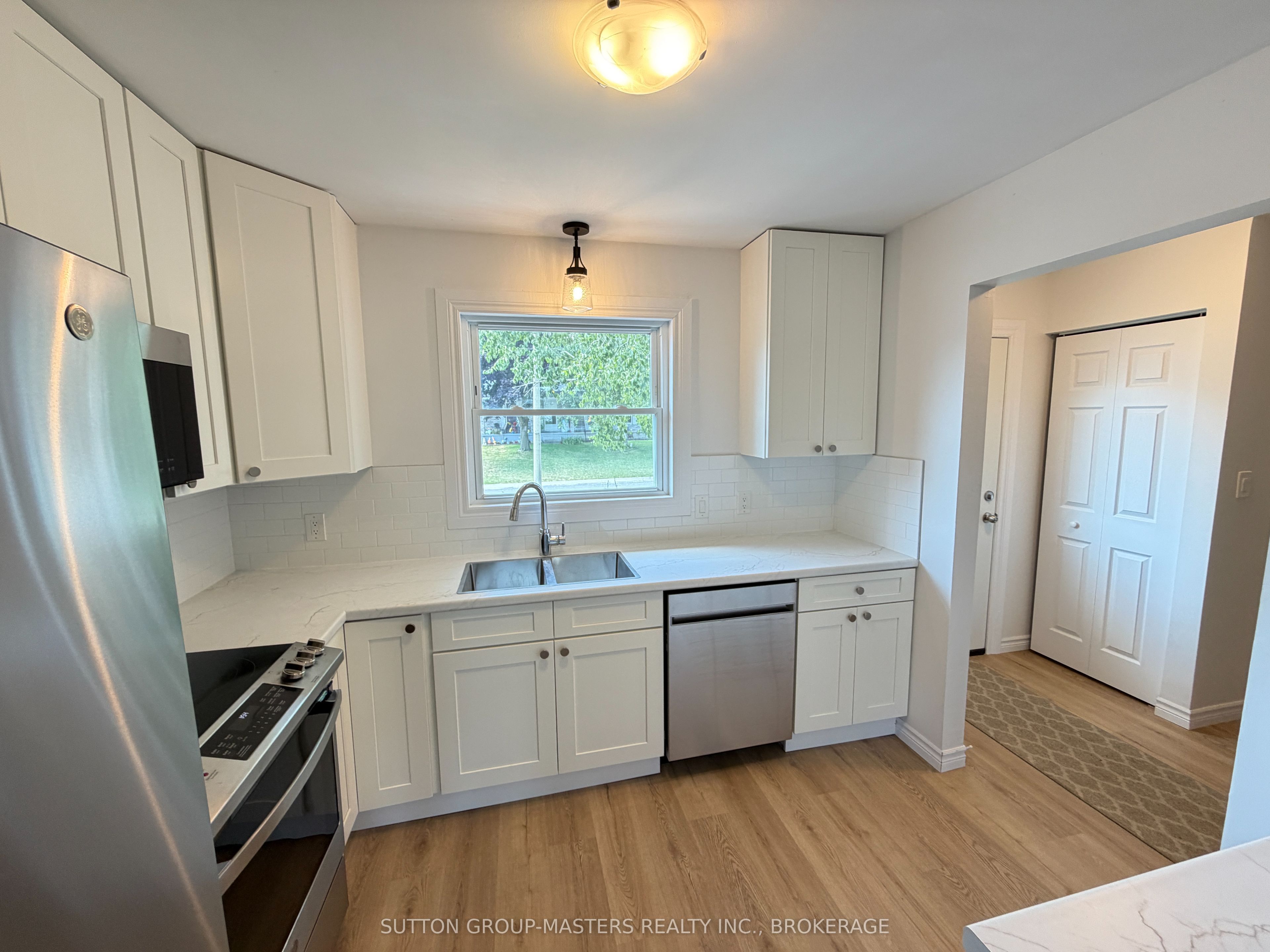 1124 Bittersweet Place, Kingston, ON K7P 2G9 photo 3