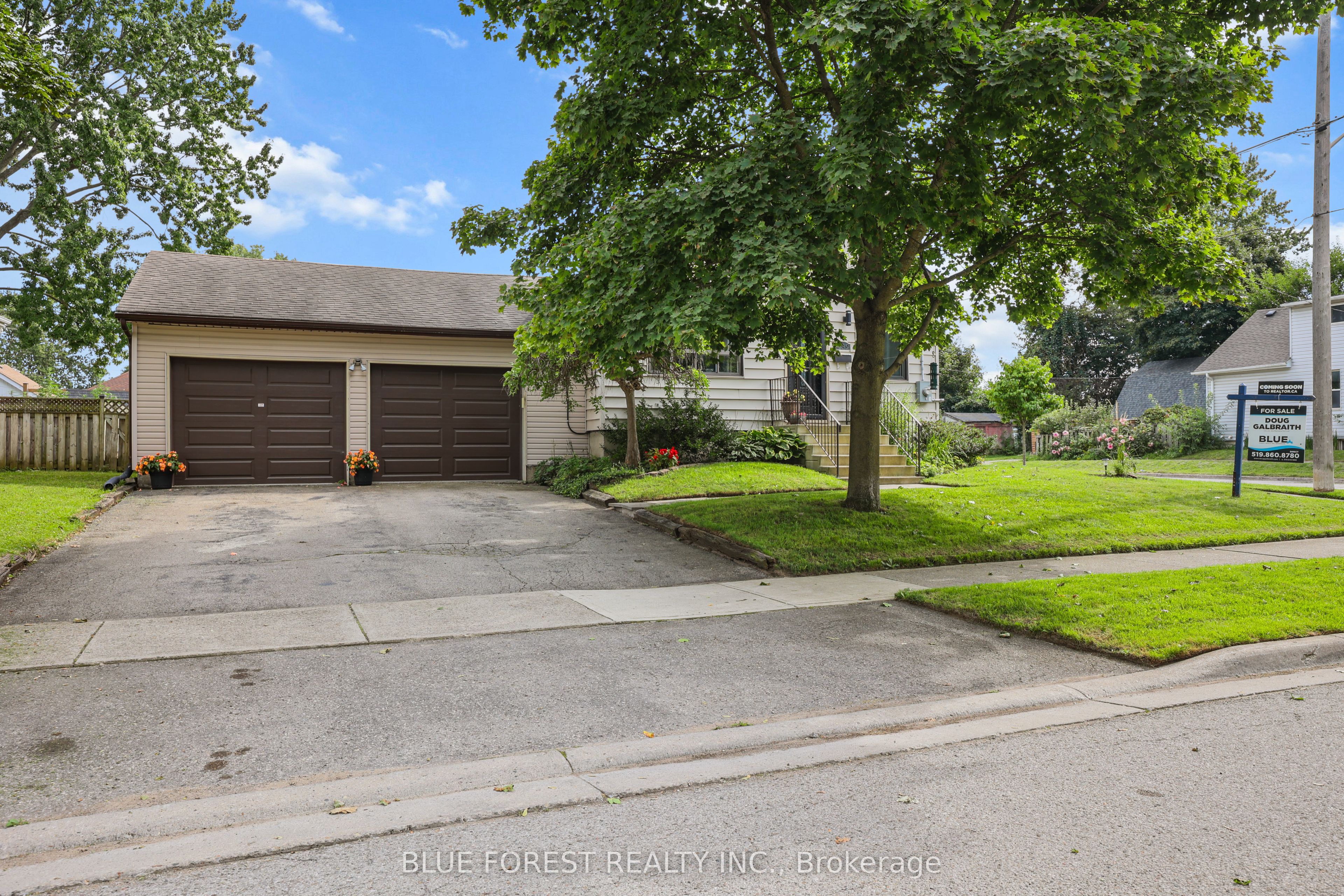 459 Salisbury Street, London East, ON N5Y 3B4 photo 3