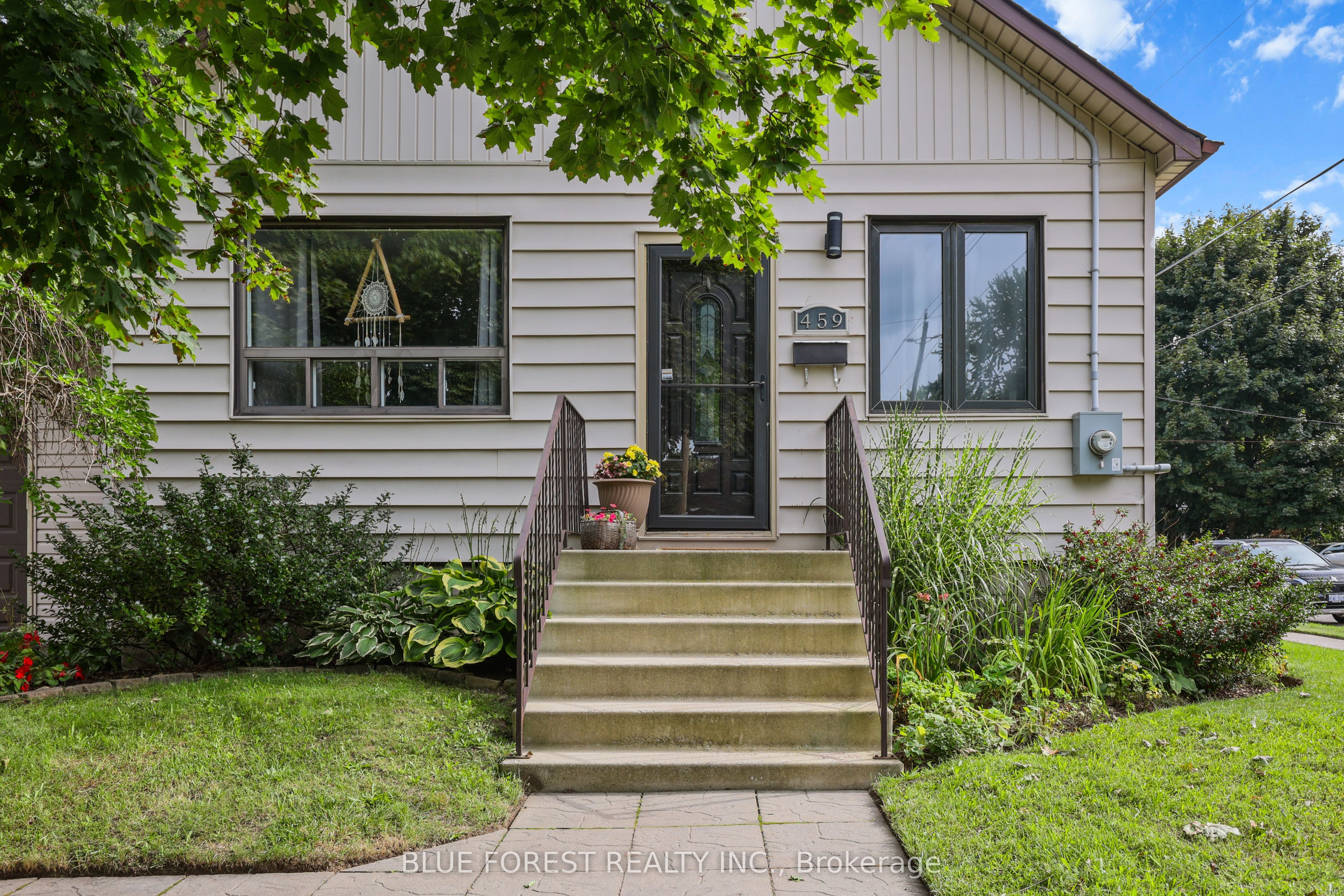 459 Salisbury Street, London East, ON N5Y 3B4 photo 4