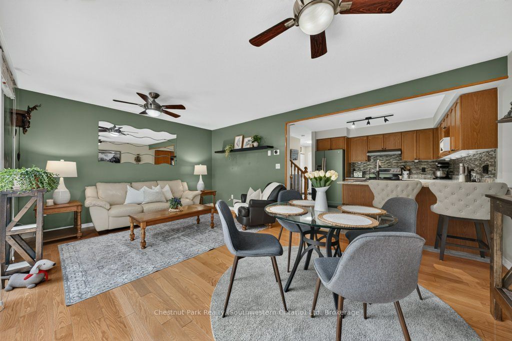 31 Schroder Crescent 48, Guelph, ON N1E 7M6
