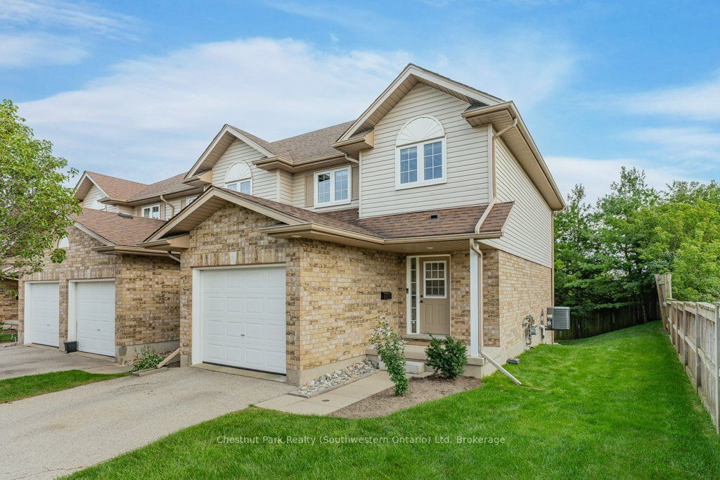 31 Schroder Crescent 48, Guelph, ON N1E 7M6 photo 2