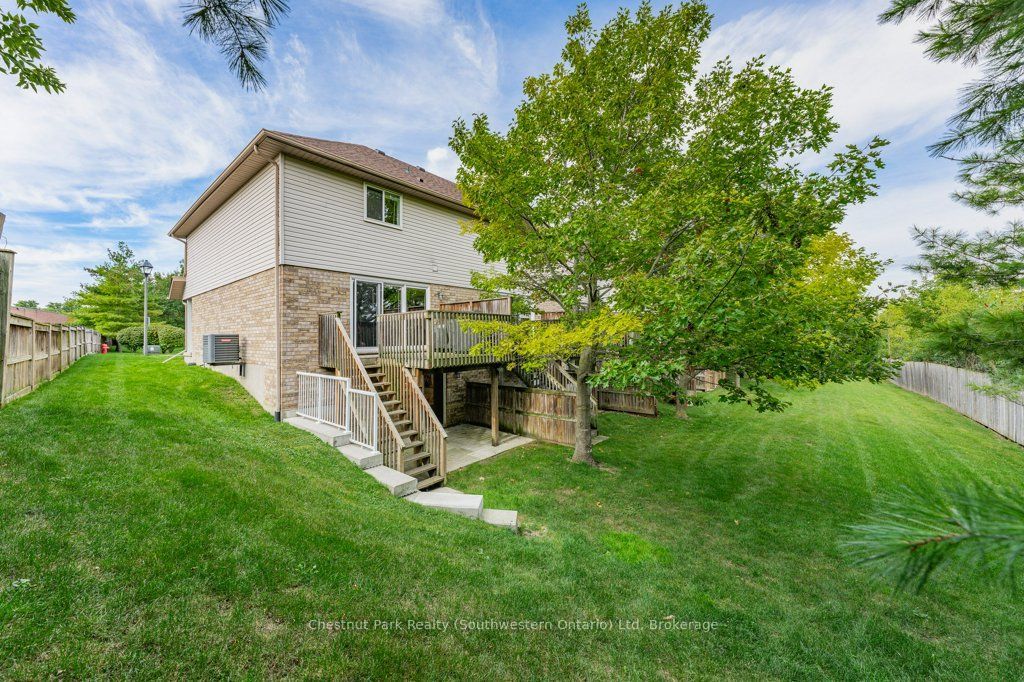 31 Schroder Crescent 48, Guelph, ON N1E 7M6 photo 3