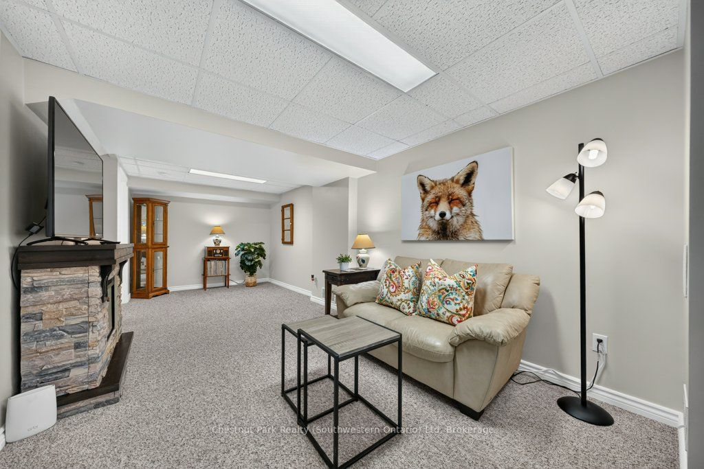31 Schroder Crescent 48, Guelph, ON N1E 7M6 photo 5