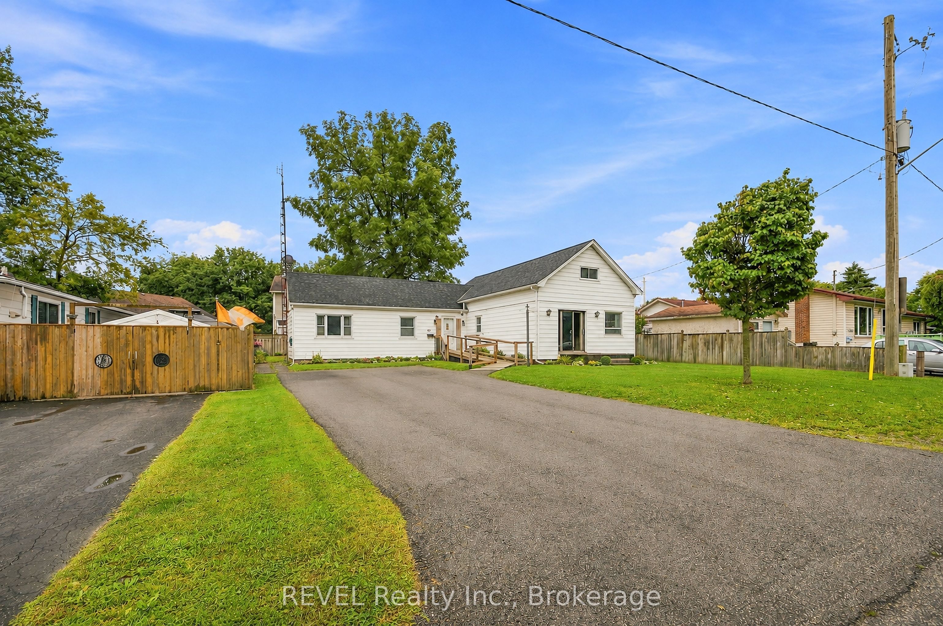 42 Wildwood Road, St. Catharines, ON L2M 6Z8 photo 2