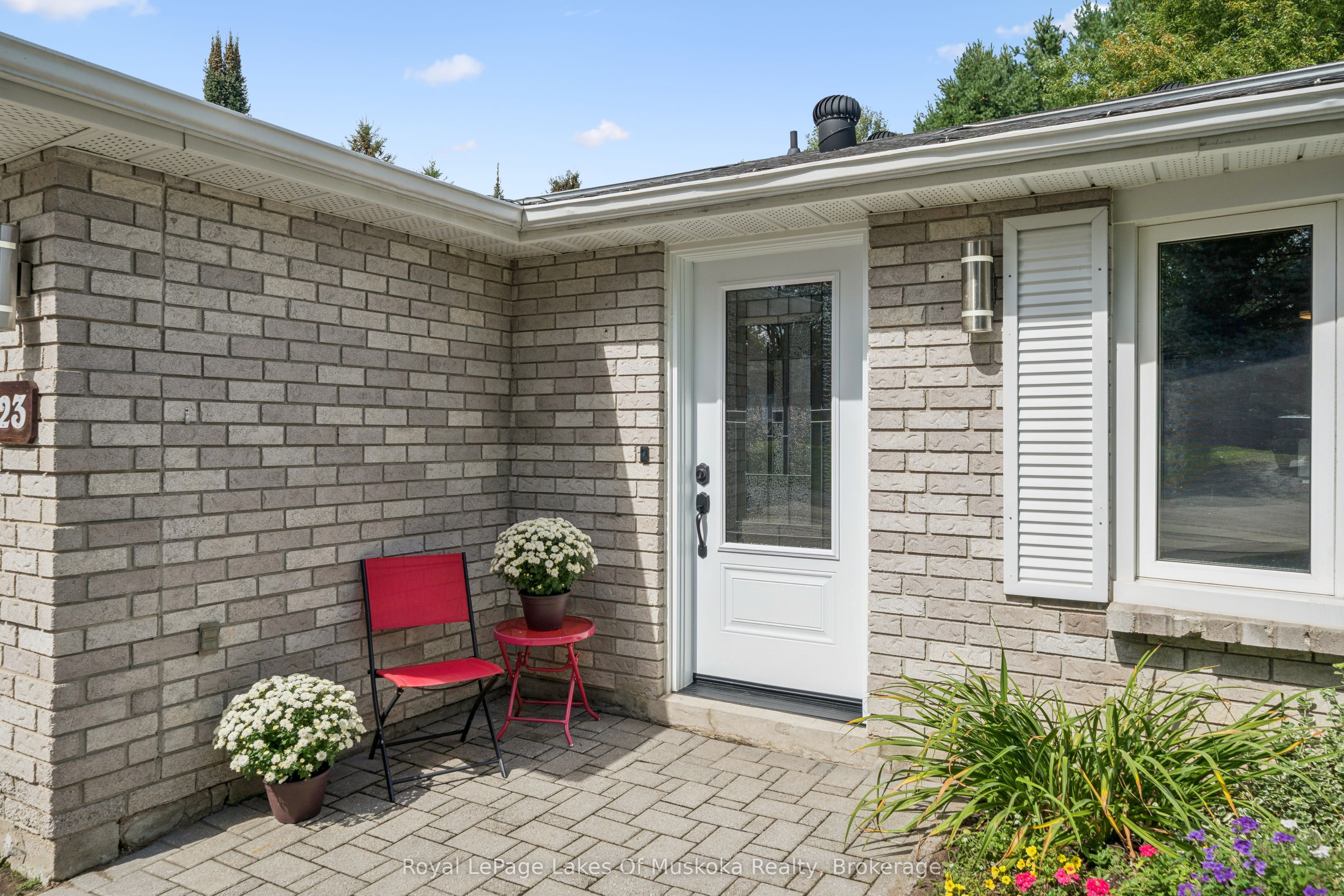 23 Maypark Drive, Bracebridge, ON P1L 1C3 photo 5