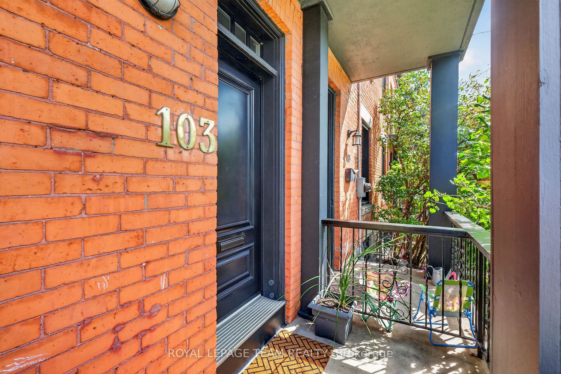 103 Rochester Street, West Centre Town, ON K1R 7L9 photo 3