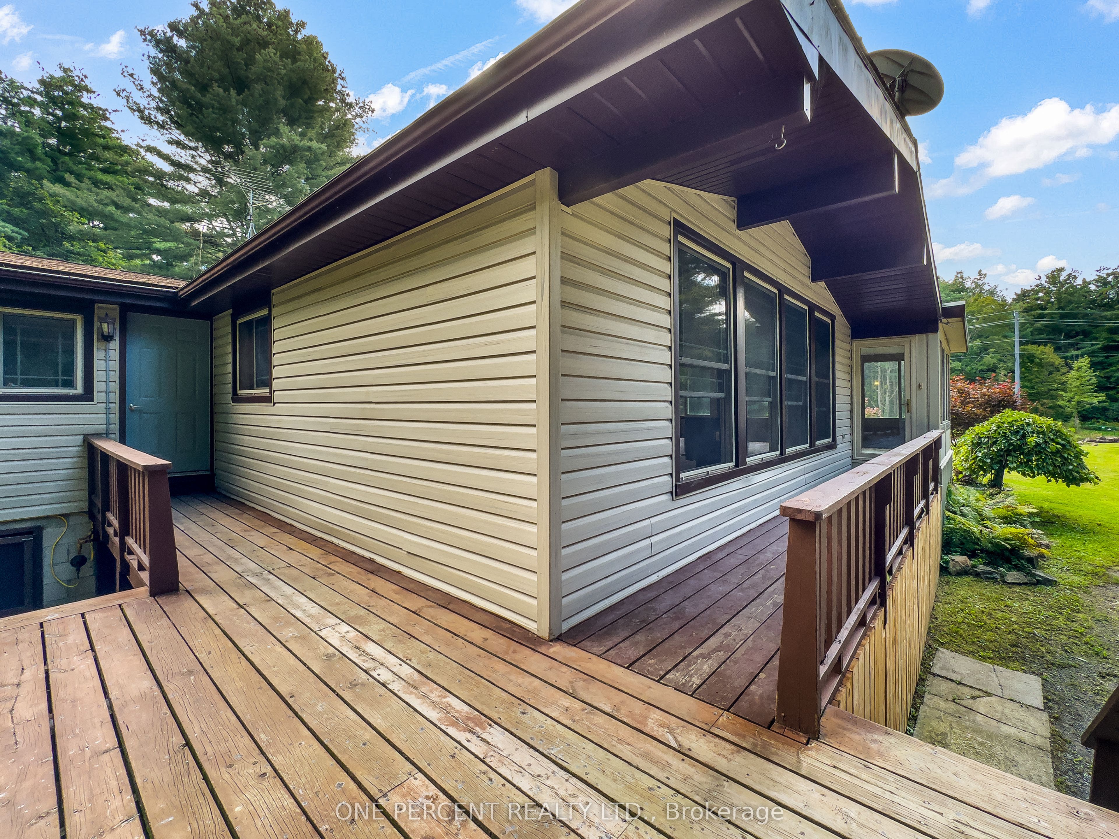 87 Fitzsimmons Road, Front of Leeds & Seeleys Bay, ON K0E 1L0 photo 4