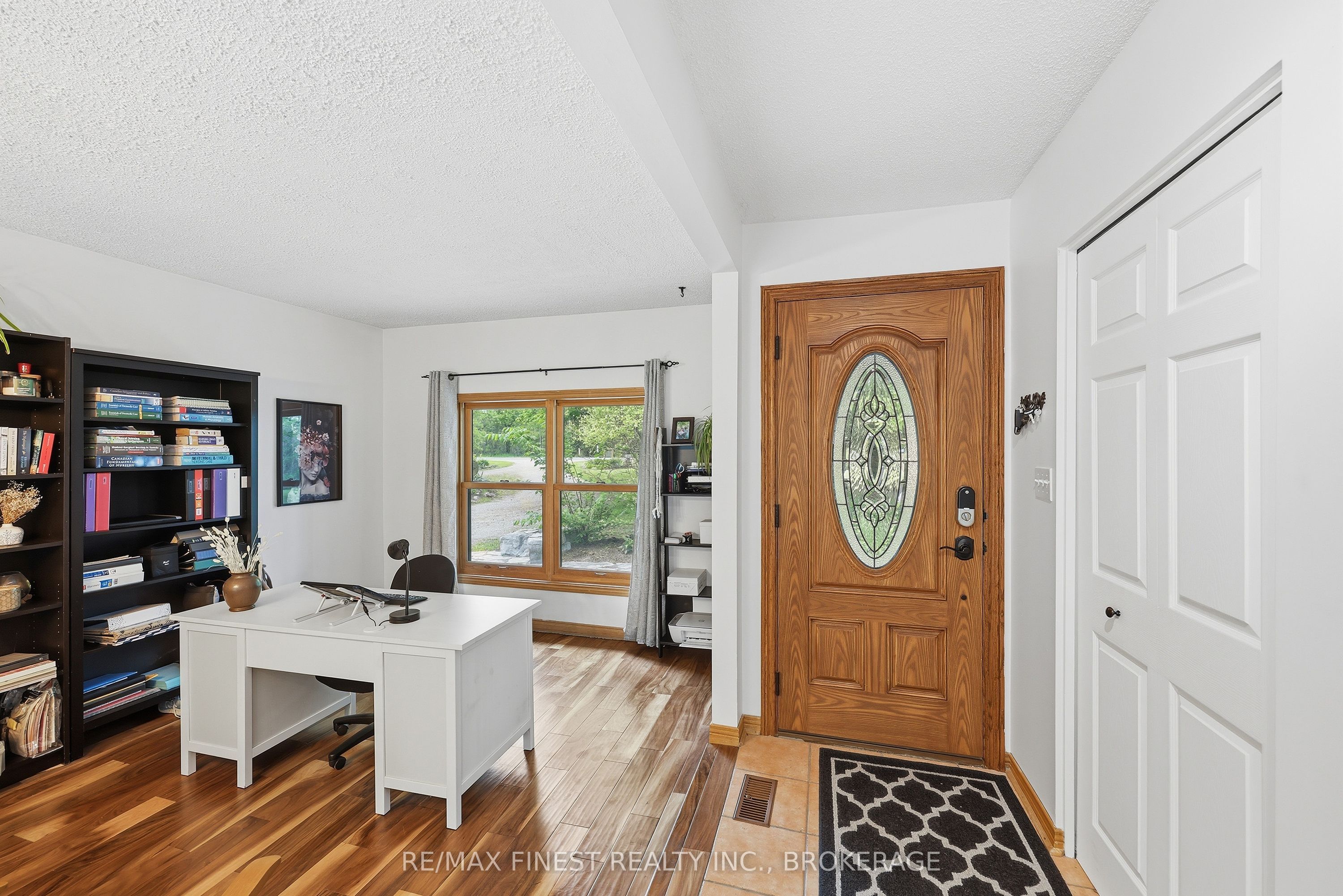 1465 Middle Road, Kingston, ON K7L 5H6 photo 2