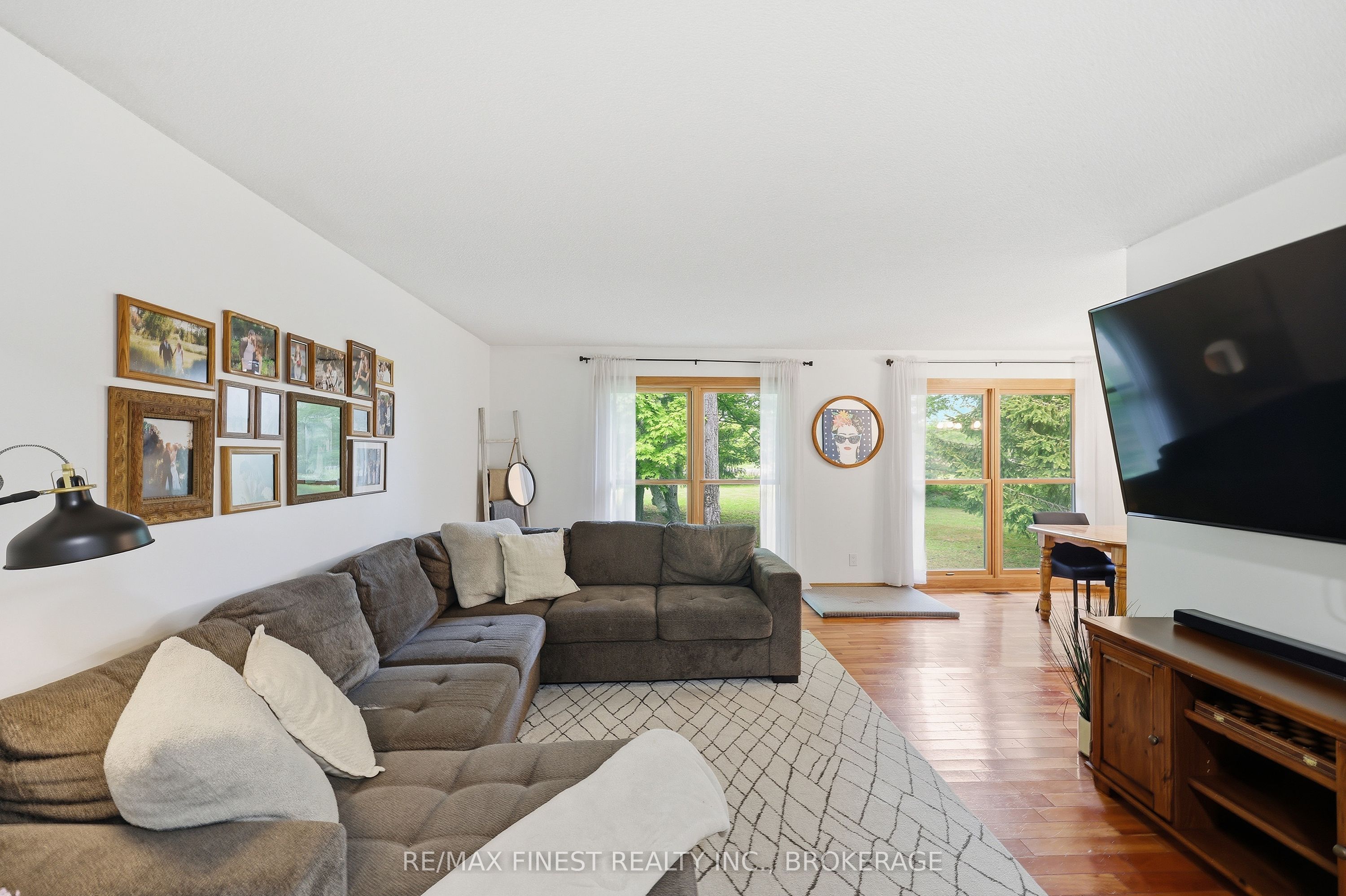1465 Middle Road, Kingston, ON K7L 5H6 photo 5