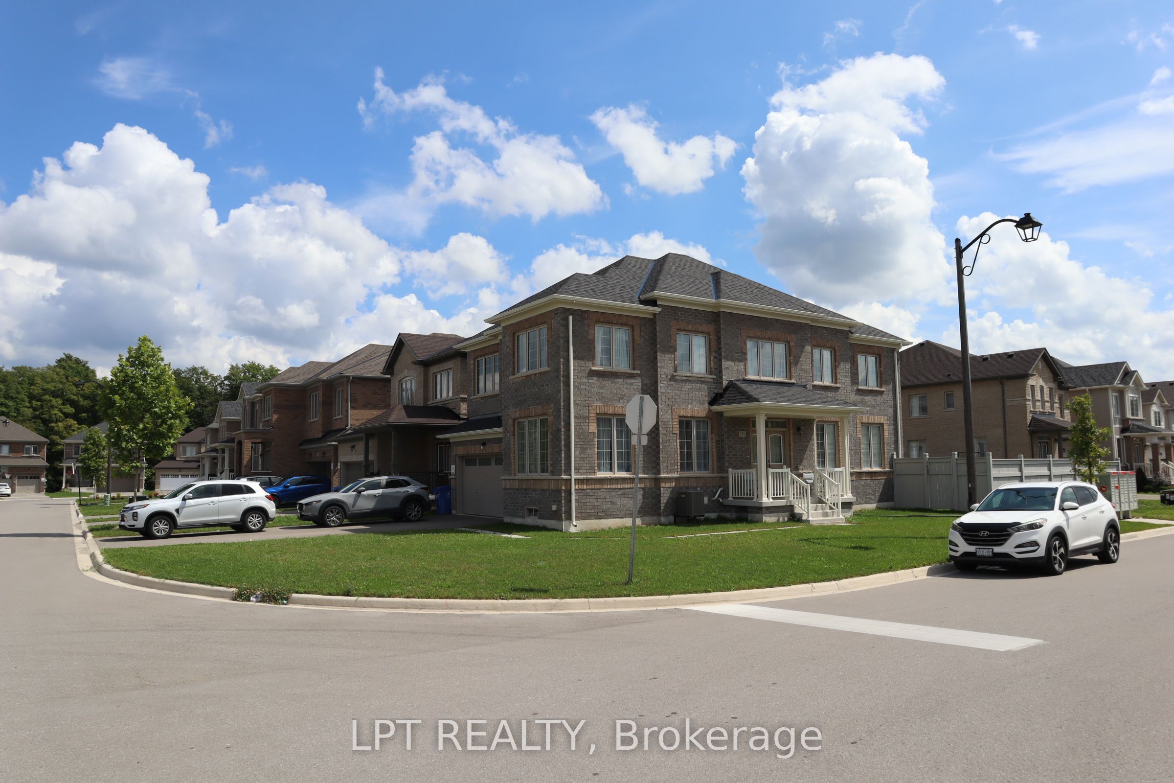 718 Anishinaabe Drive, Shelburne, ON L9V 3Y6