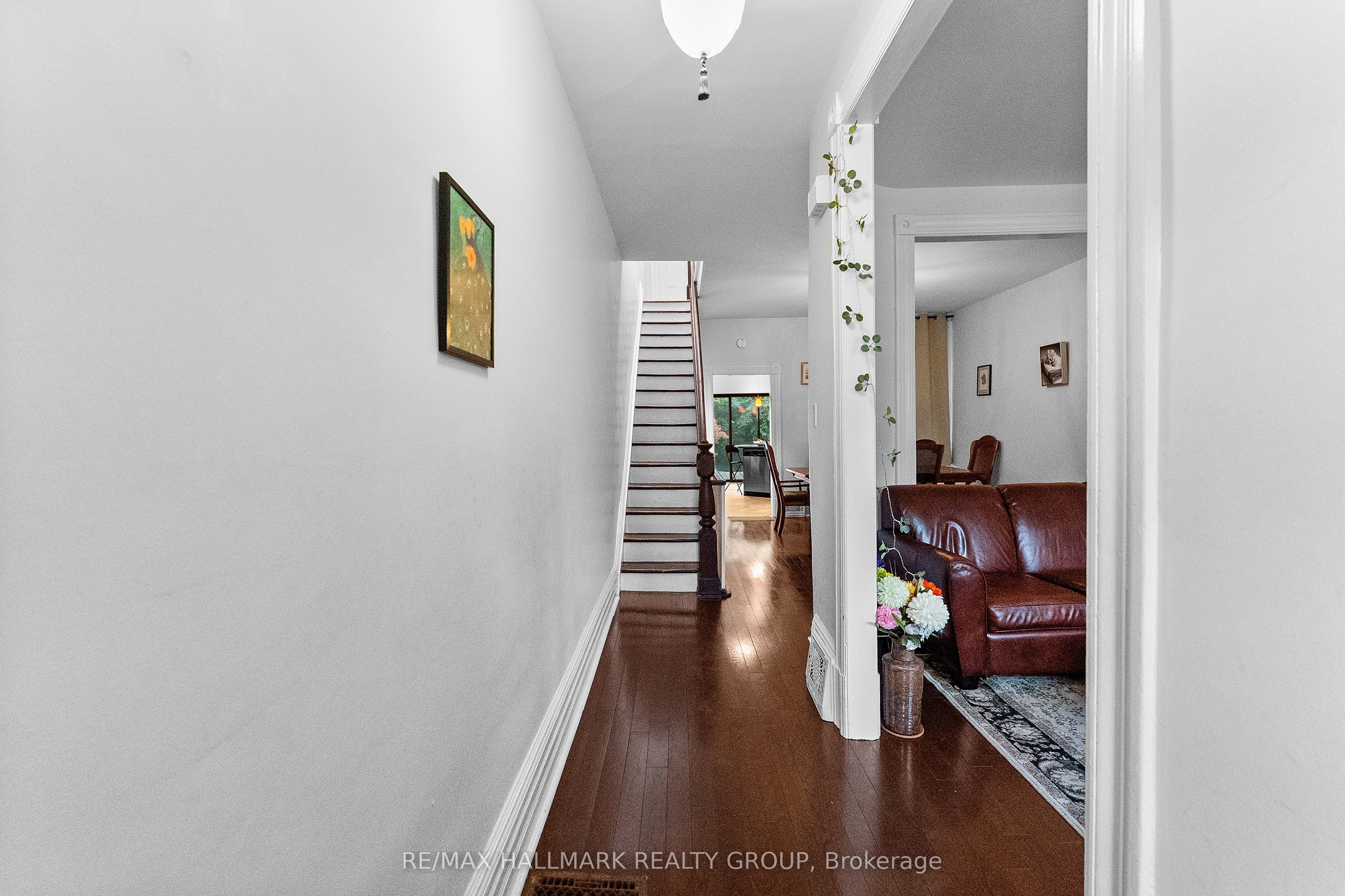 157 St Andrew Street, Lower Town - Sandy Hill, ON K1N 5G3 photo 2