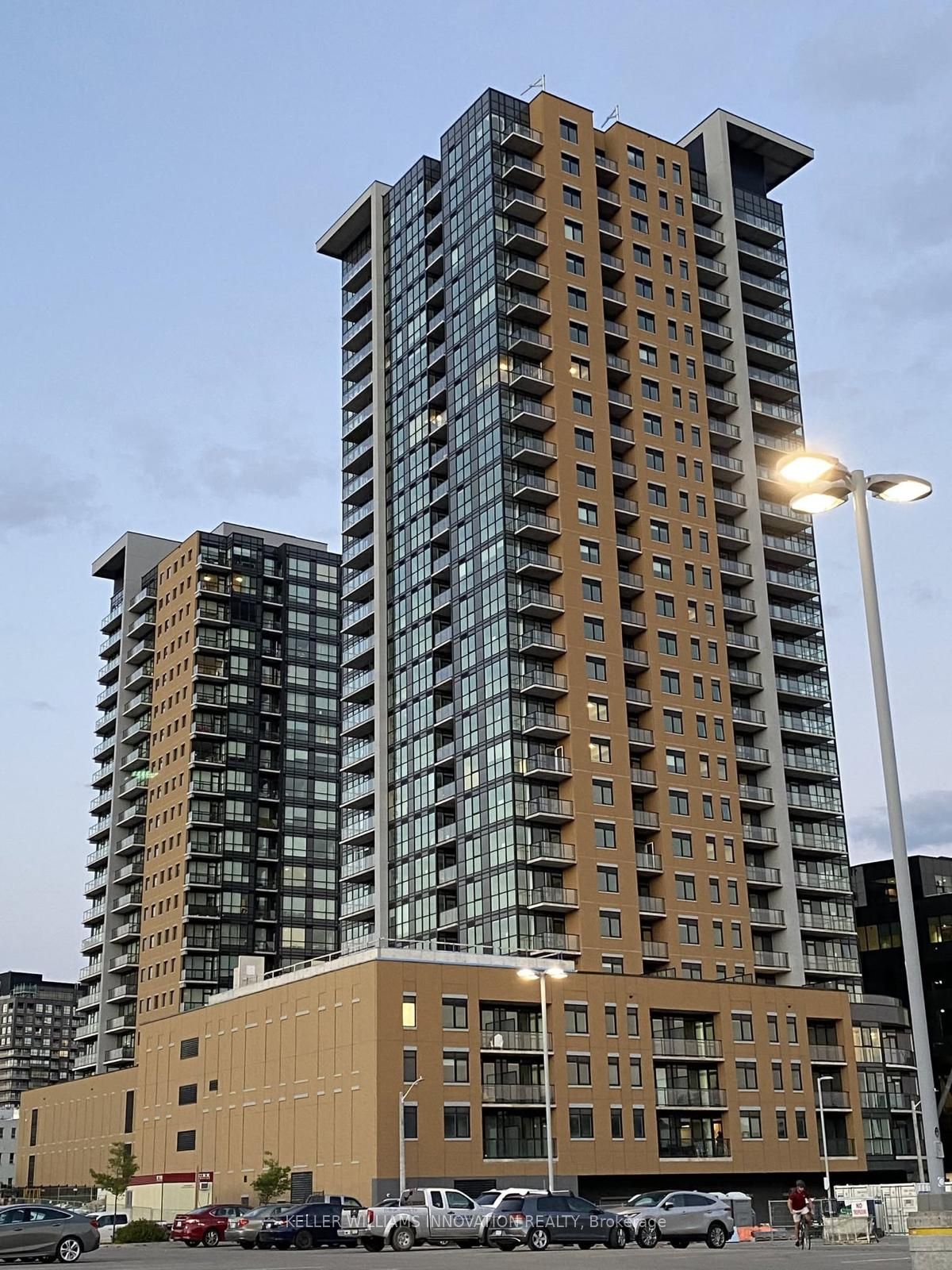 108 GARMENT Street 406, Kitchener, ON N2G 0E2