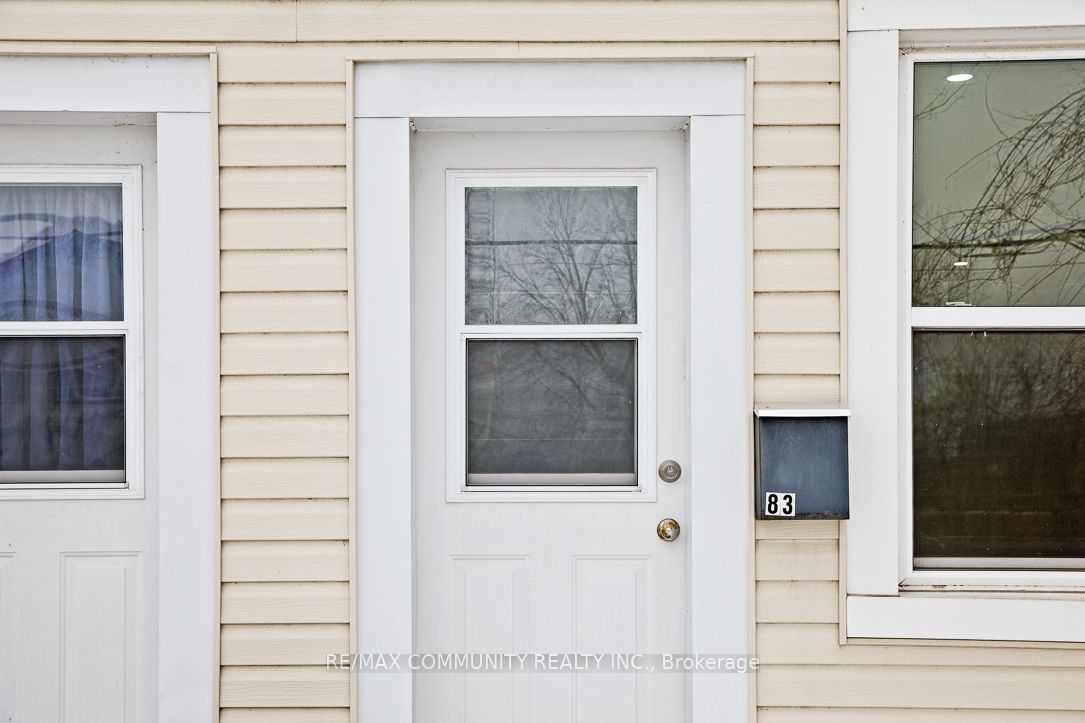 83 Moira Street W, Belleville, ON K8P 1S7 photo 2