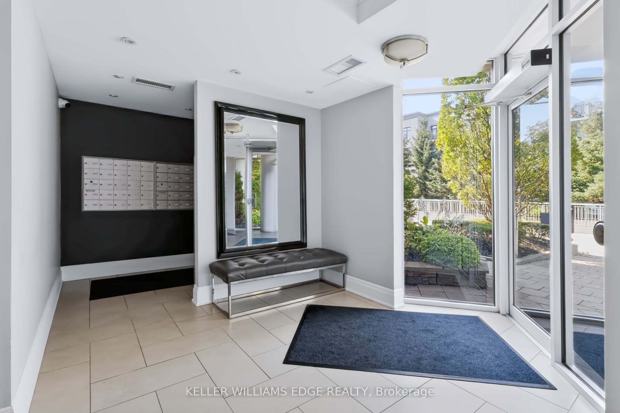 125 Wilson Street W 301, Hamilton, ON L9G 0B3 photo 4