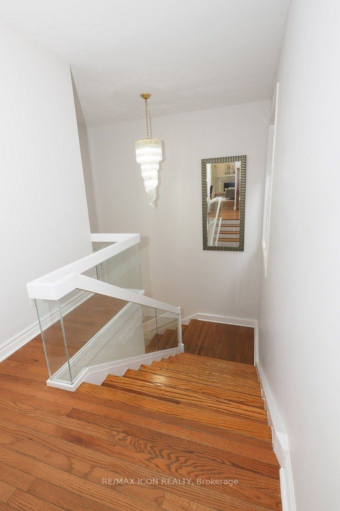 181 Lincoln Road, Waterloo, ON N2J 2P2 photo 4