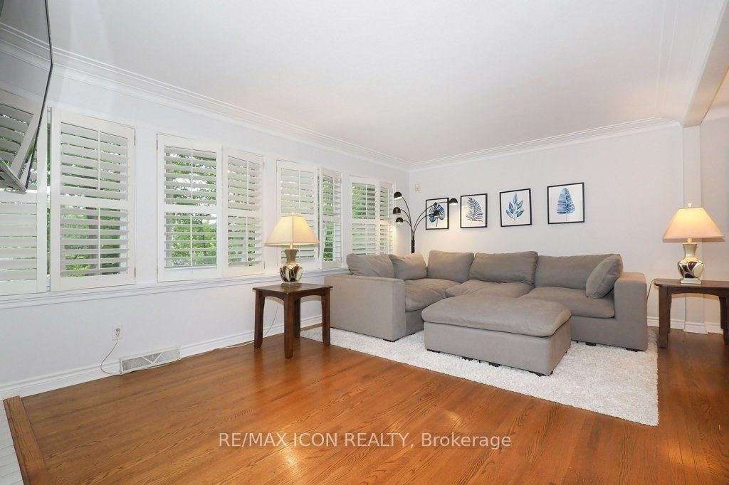 181 Lincoln Road, Waterloo, ON N2J 2P2 photo 5