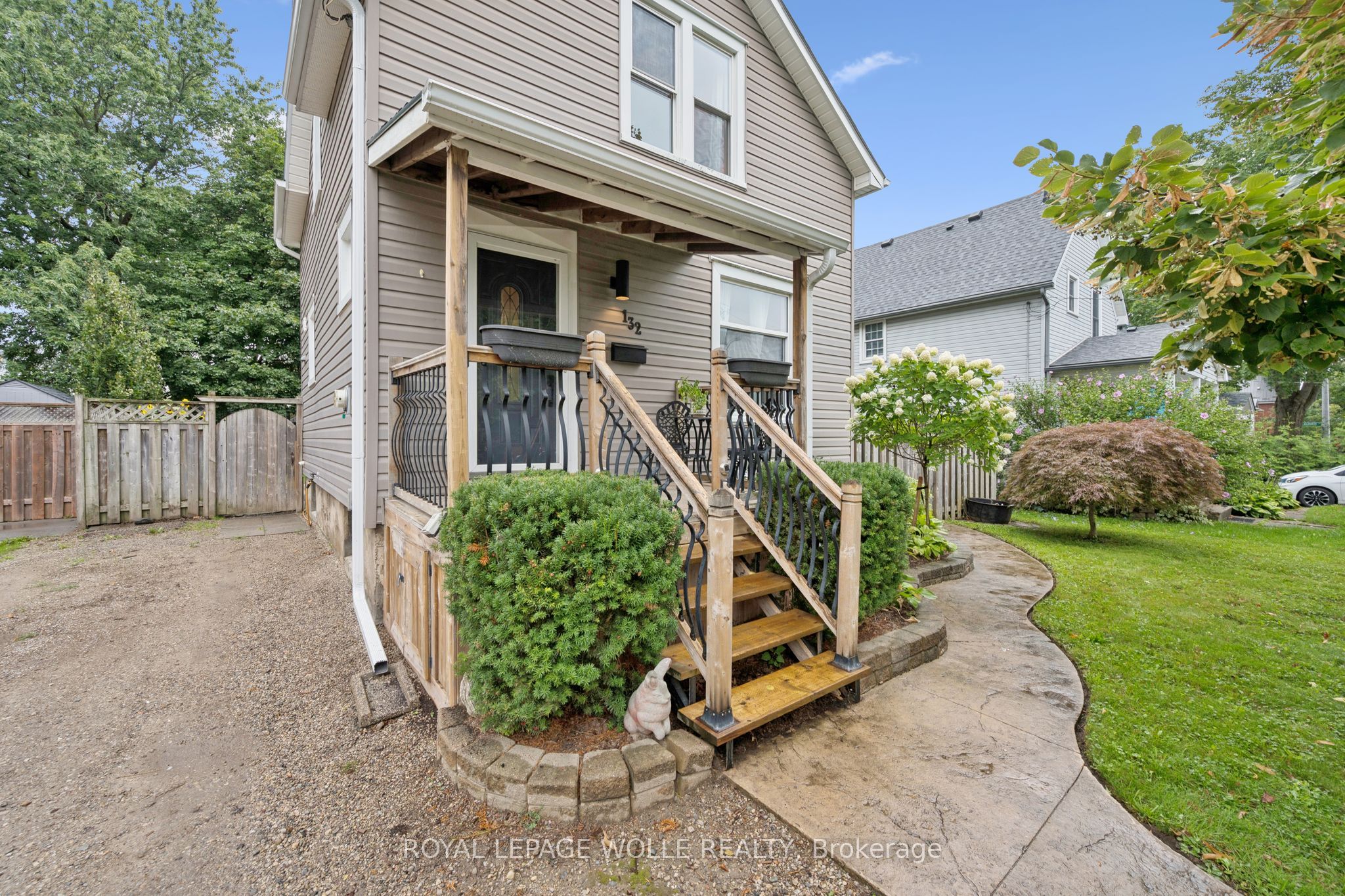 132 Perth Street, Stratford, ON N5A 3Y2