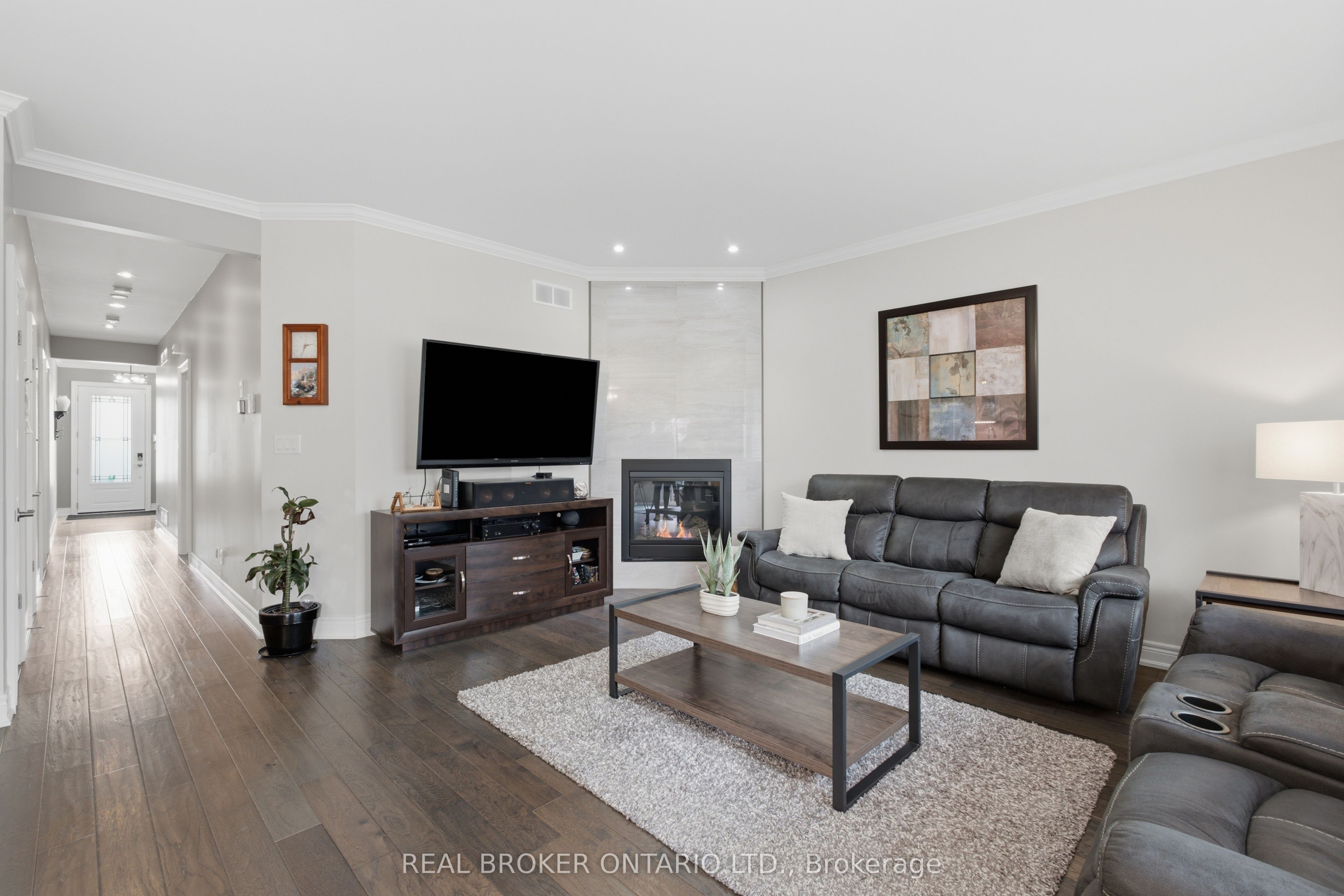 7002 Optimist Lane, Niagara Falls, ON L2E 0B1 photo 3