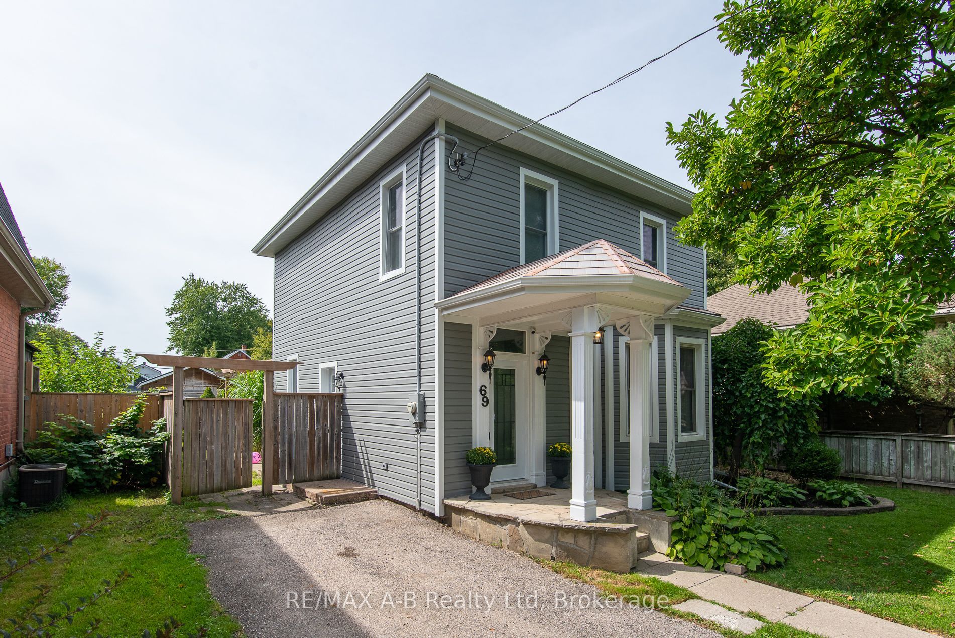 69 Louise Street, Stratford, ON N5A 2E3
