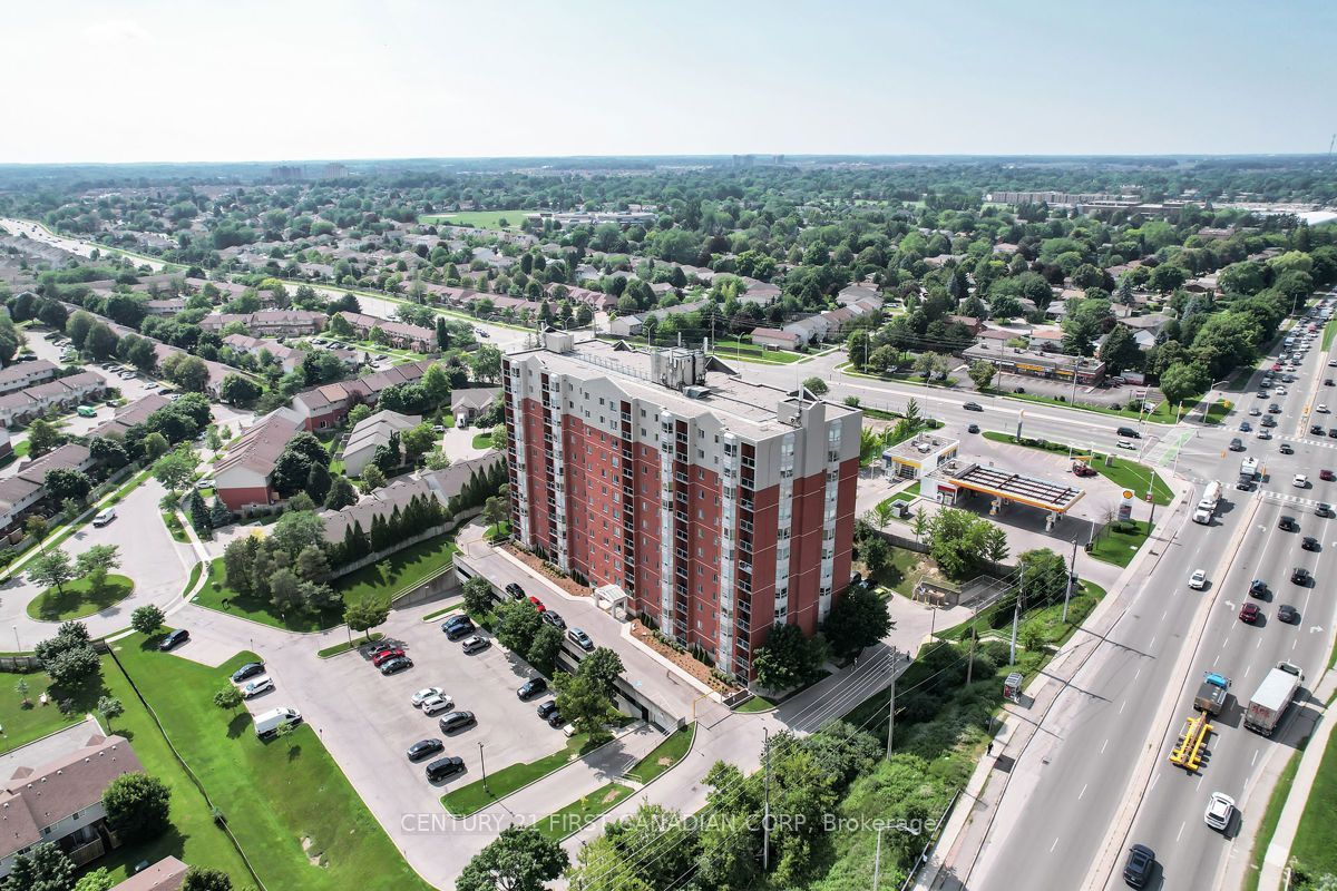 30 Chapman Court 310, London North, ON N6G 4Y4 photo 2