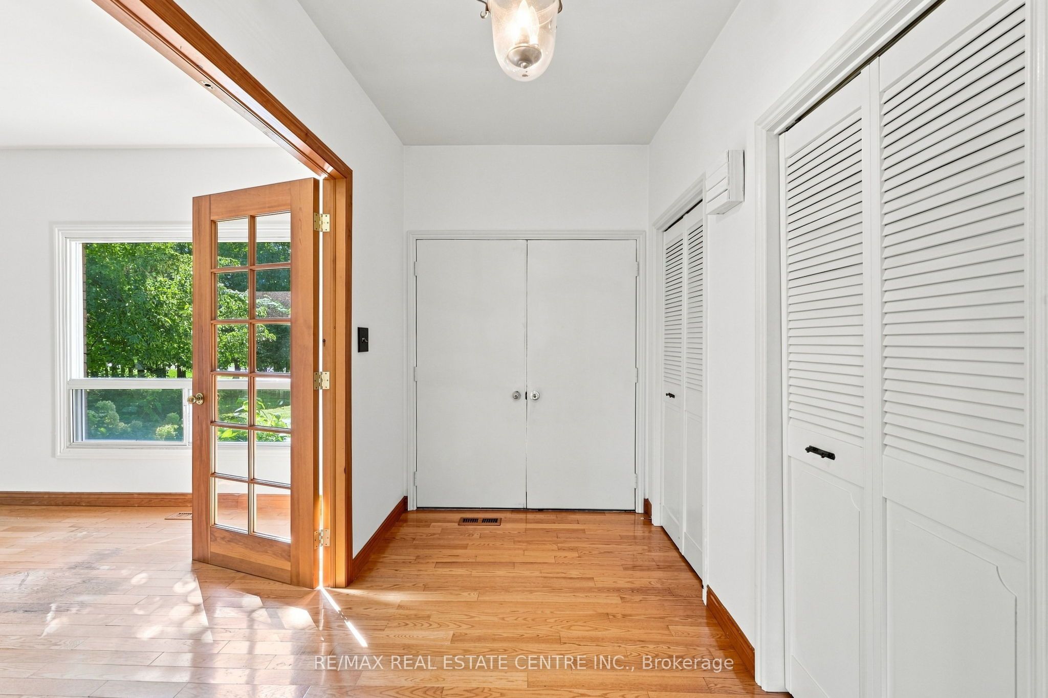 26 Maplewood Drive, Amaranth, ON L9V 3N6 photo 4