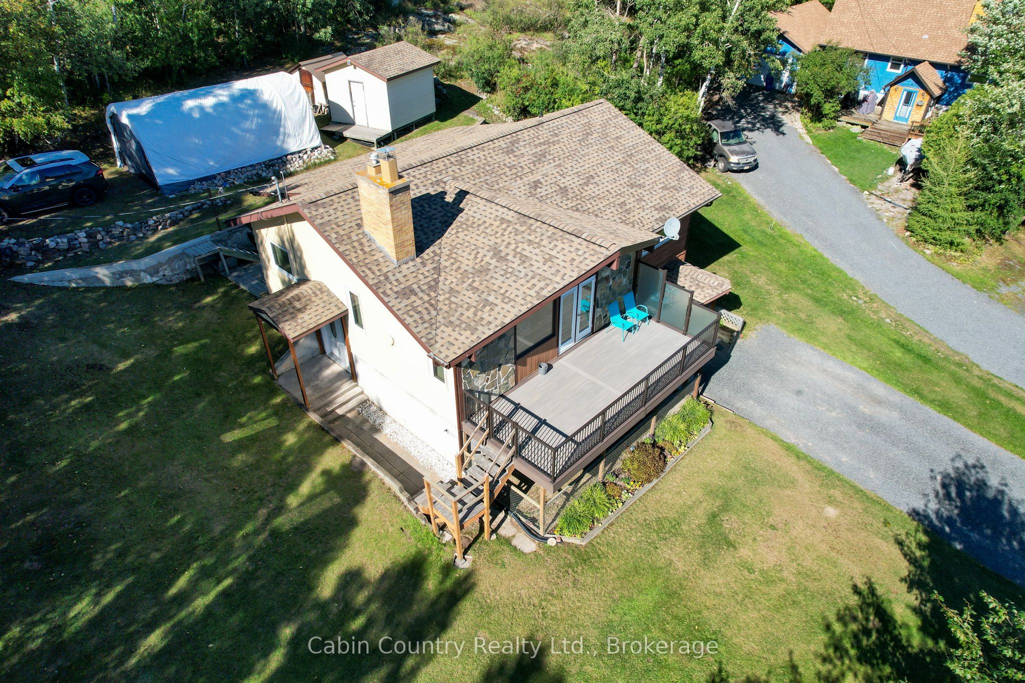 1220 Beach Road, Kenora, ON P0X 1C0 photo 2