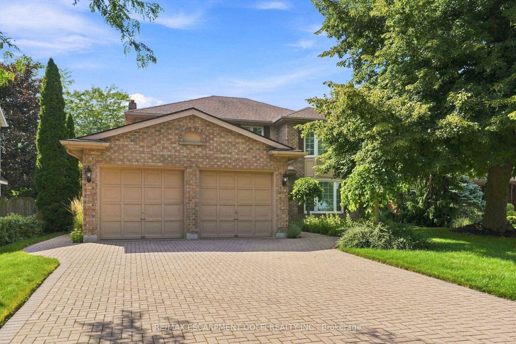 12 Harvest Oak Drive, Welland, ON L3C 6Z1