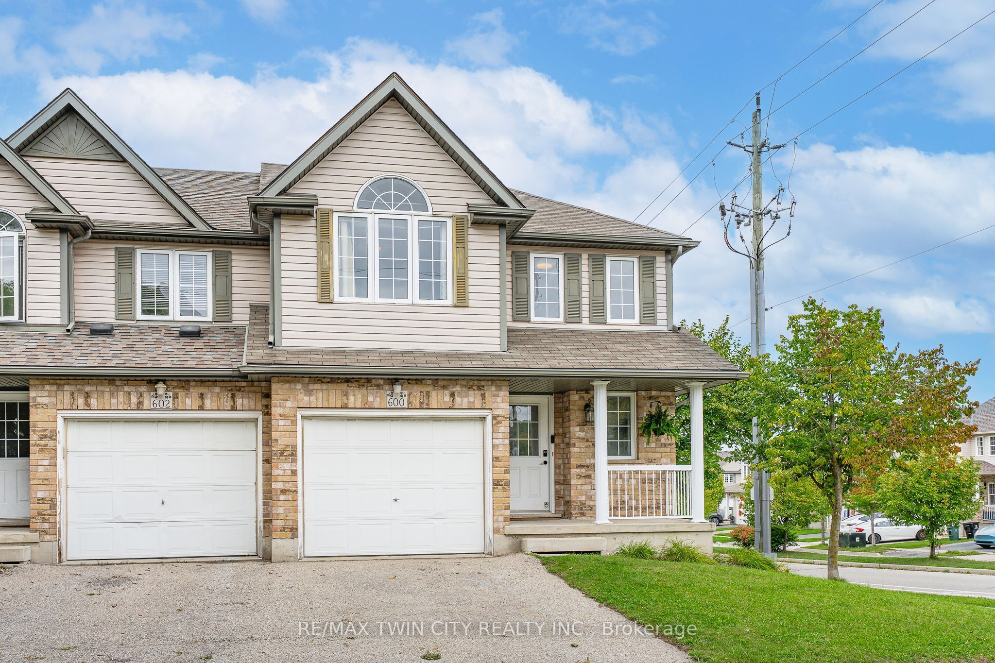 600 White Cedar Avenue, Waterloo, ON N2V 2W2