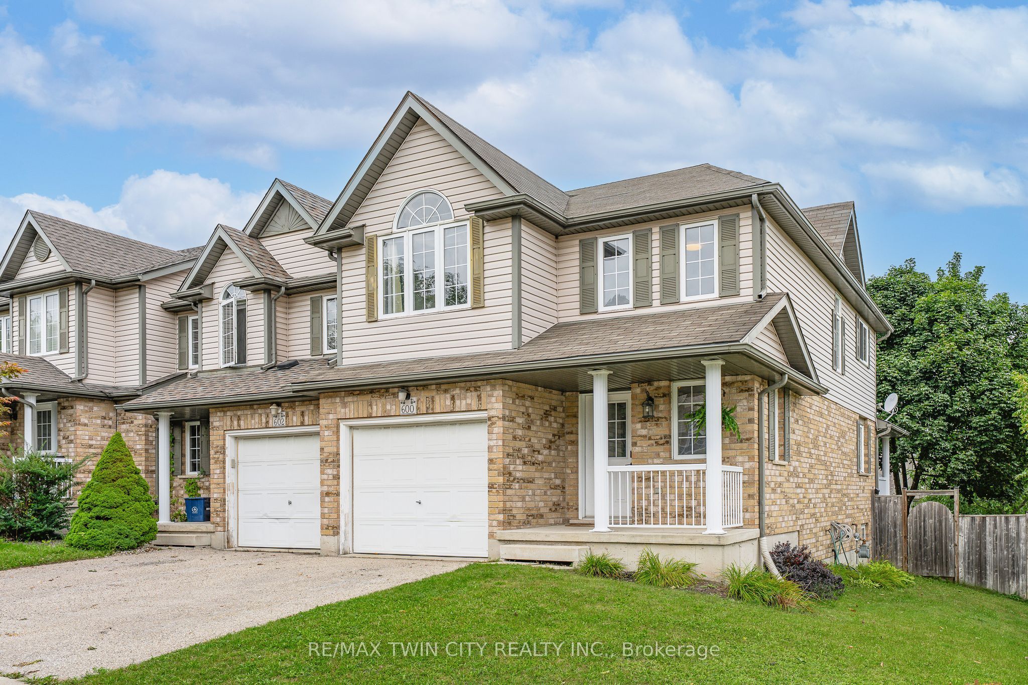 600 White Cedar Avenue, Waterloo, ON N2V 2W2 photo 2