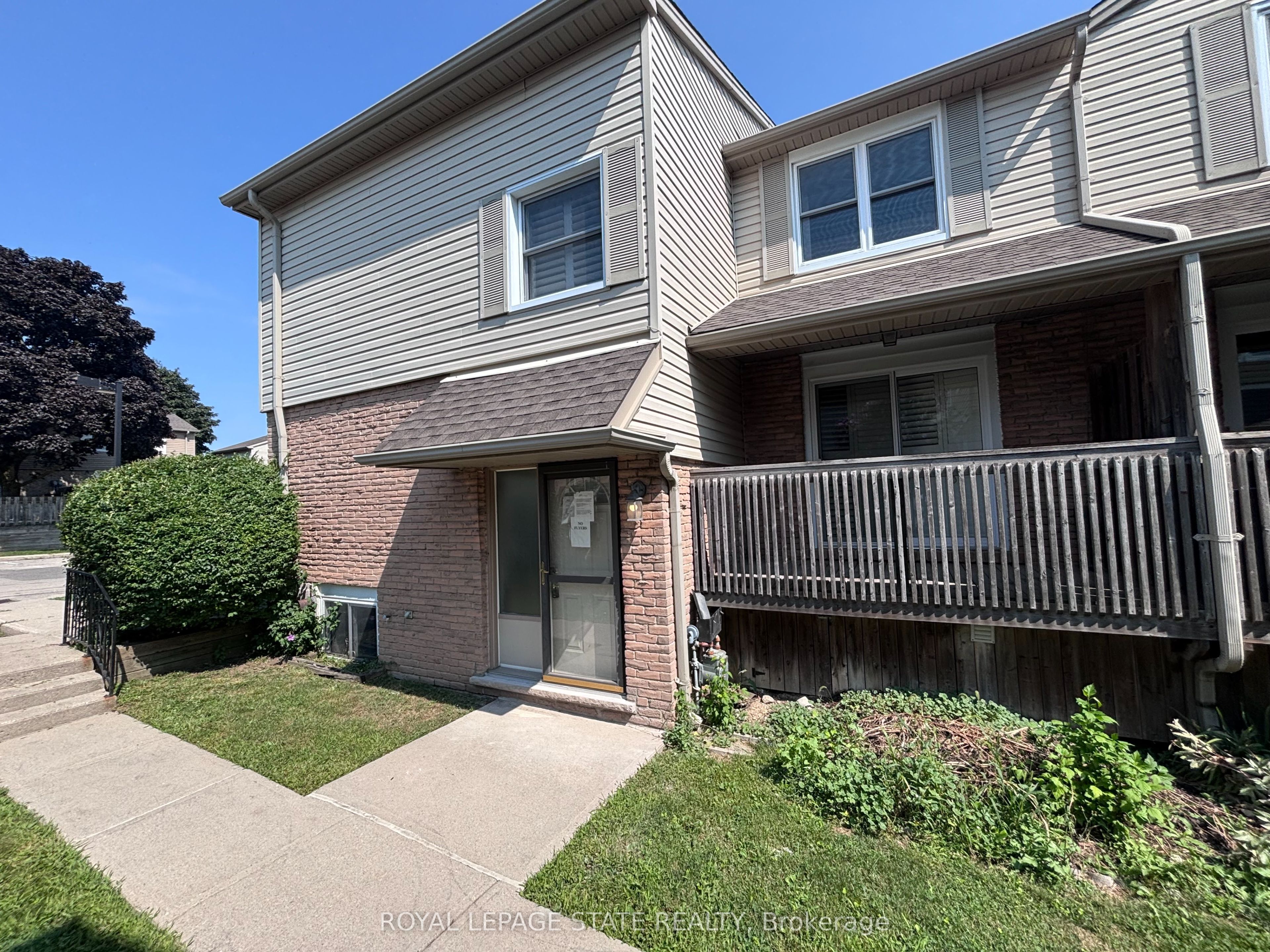 1300 Upper Ottawa Street 58, Hamilton, ON L8W 1M8