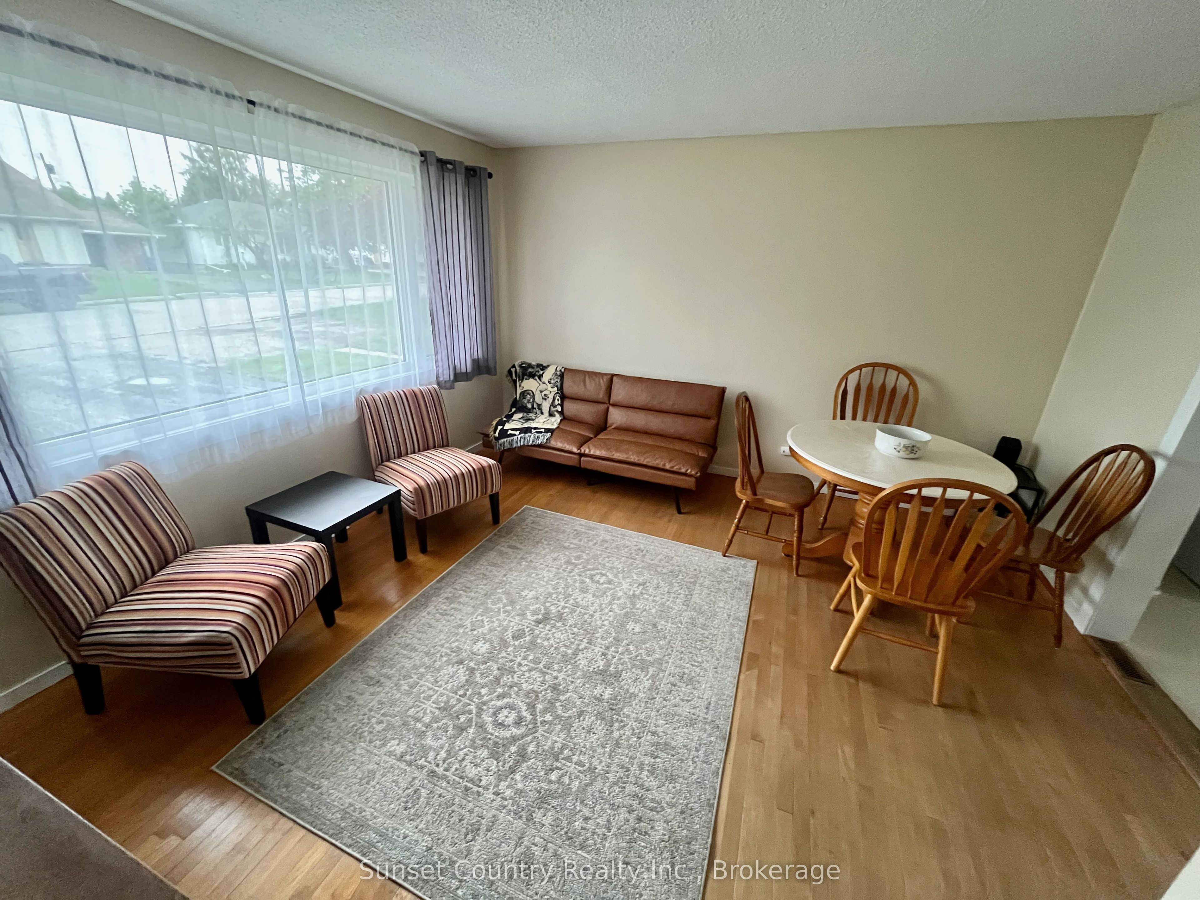 74 Elizabeth Avenue, Dryden, ON P8N 2L6 photo 4