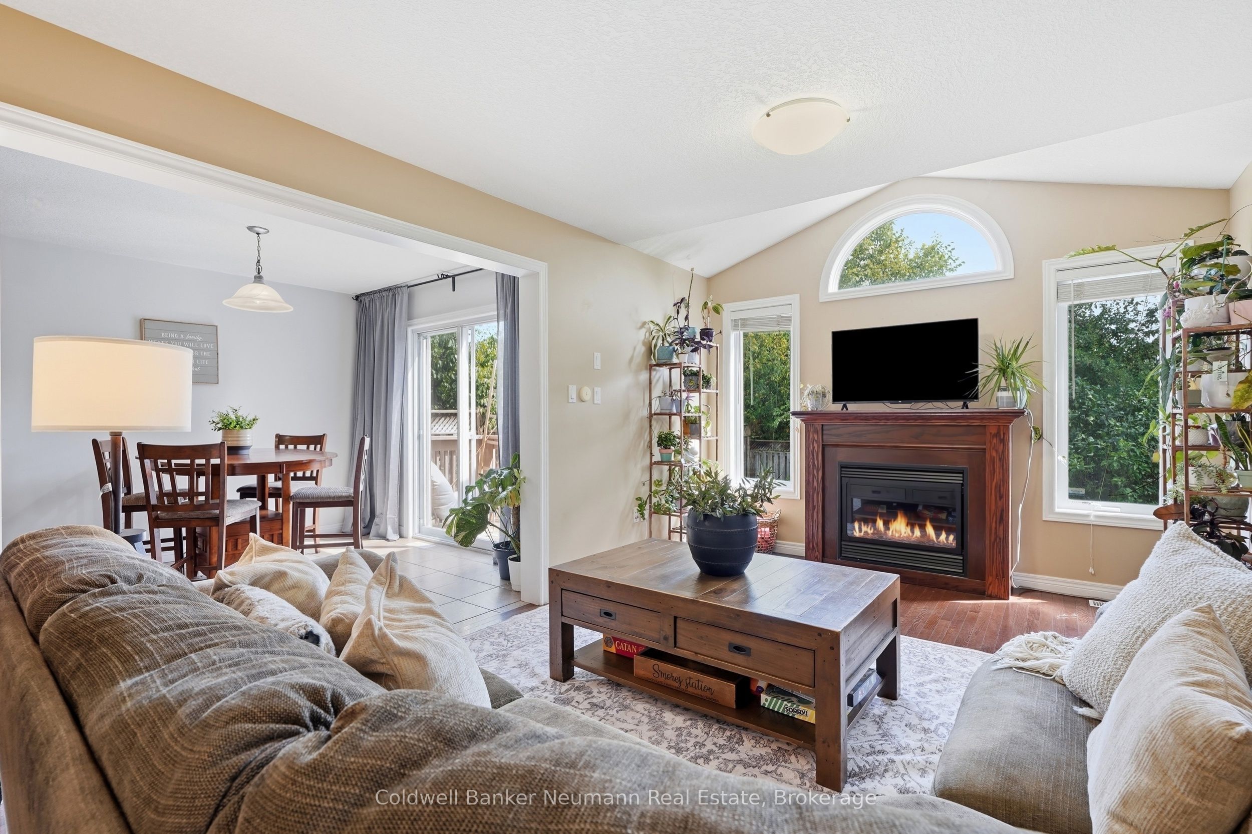 7 Henderson Drive, Guelph, ON N1E 0A1 photo 4