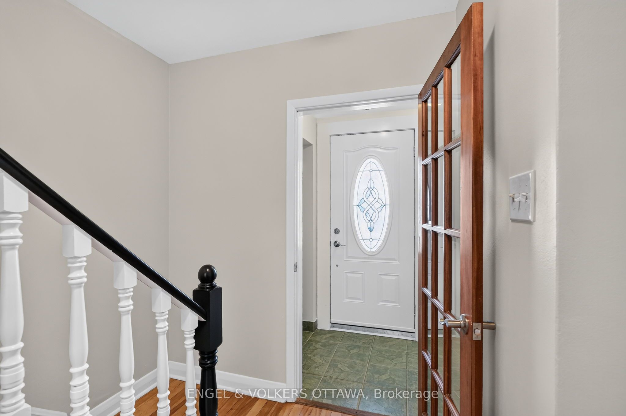 1520 Laperriere Avenue, Carlington - Central Park, ON K1Z 7S9 photo 3