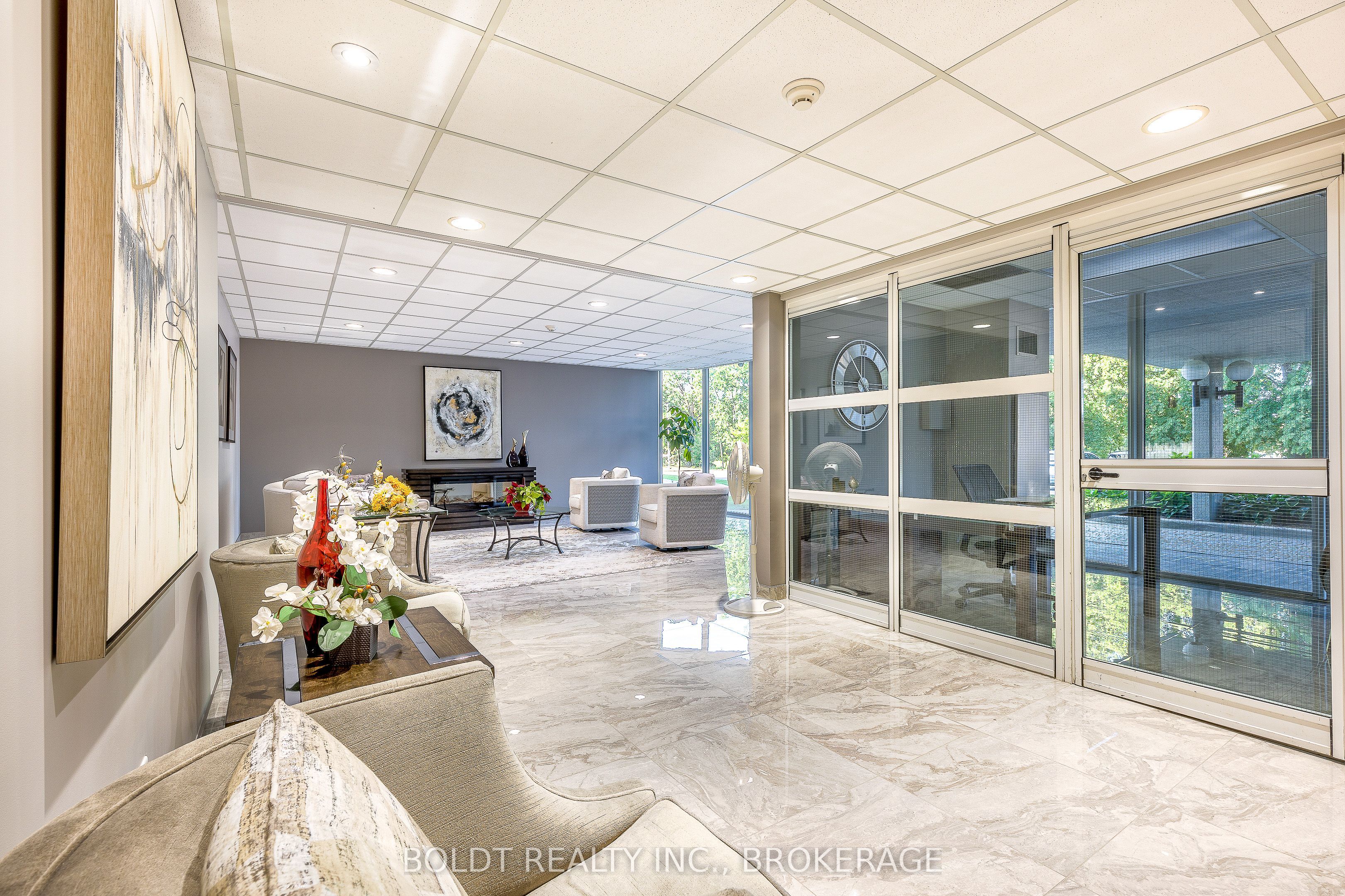 81 Scott Street 812, St. Catharines, ON L2N 7L5 photo 5