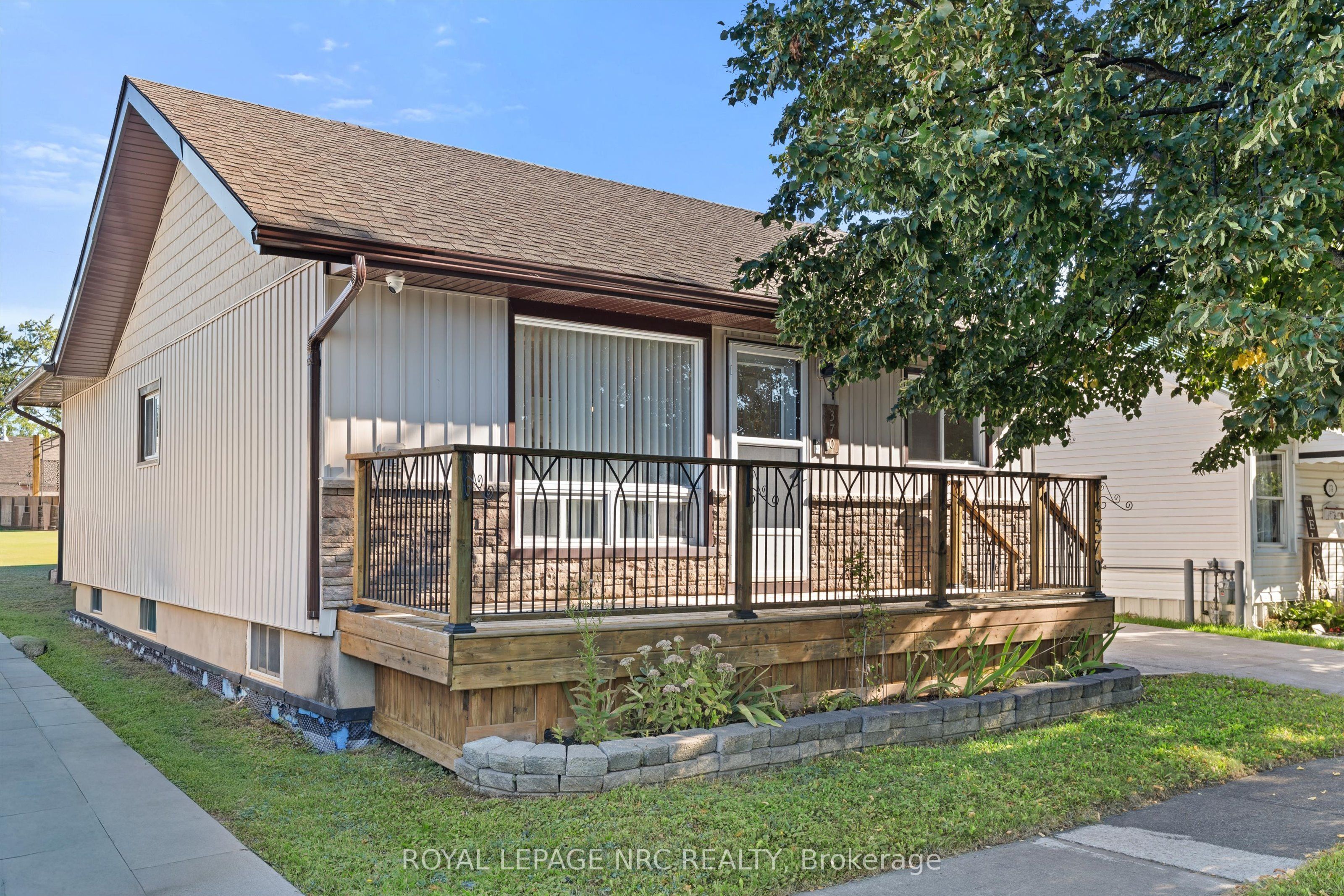 370 Dieppe Street, Welland, ON L3B 4V4 photo 2