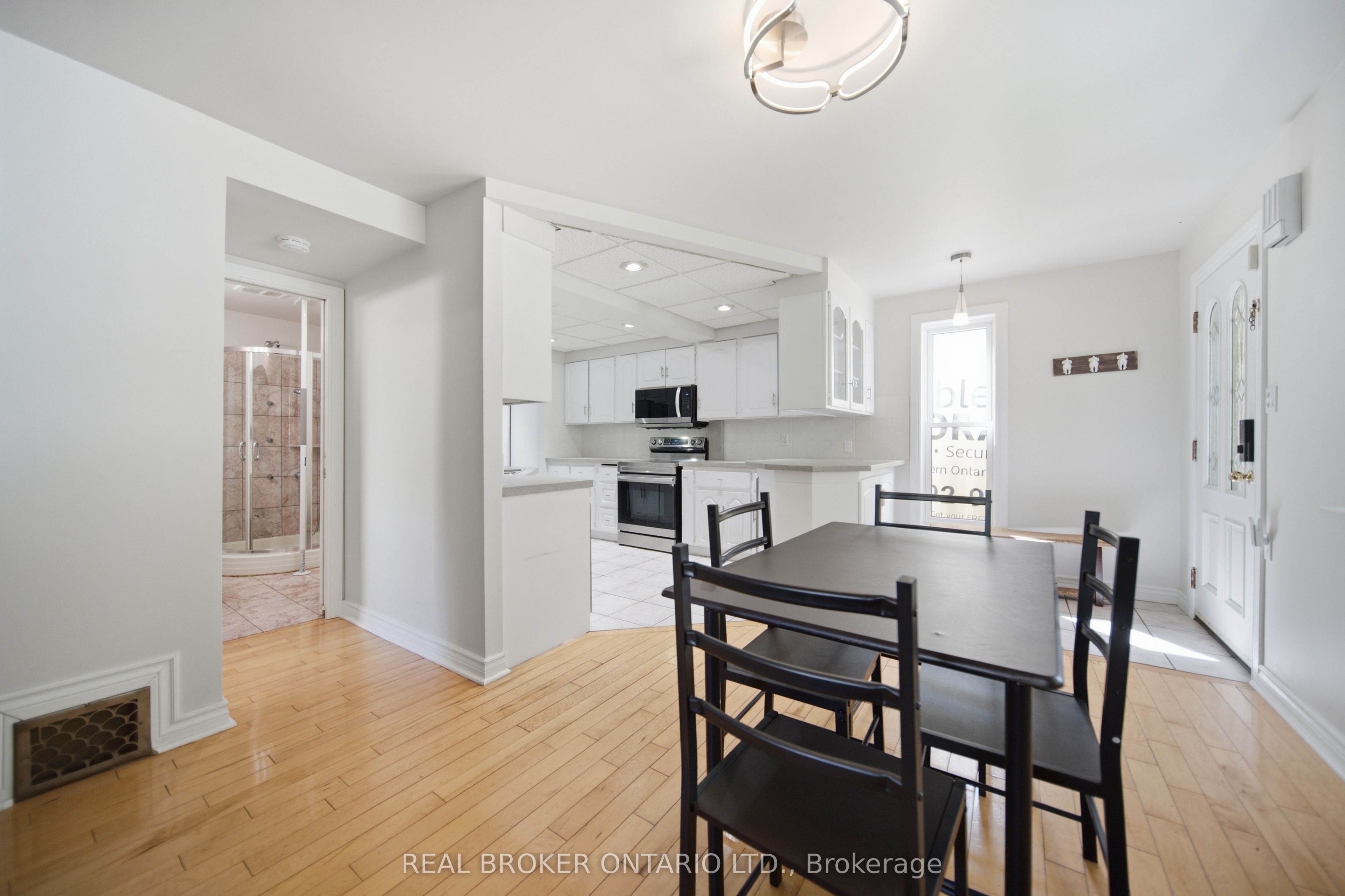 35 Perth Road, Kitchener, ON N2M 3G6 photo 5