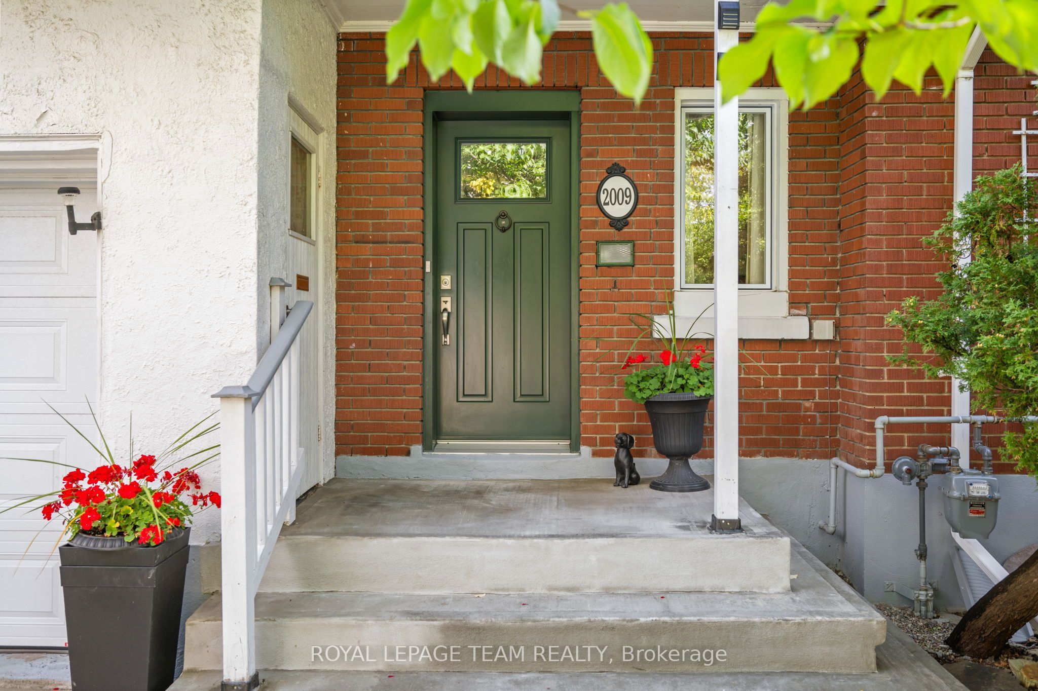 2009 Alta Vista Drive, Alta Vista and Area, ON K1H 7K9 photo 2