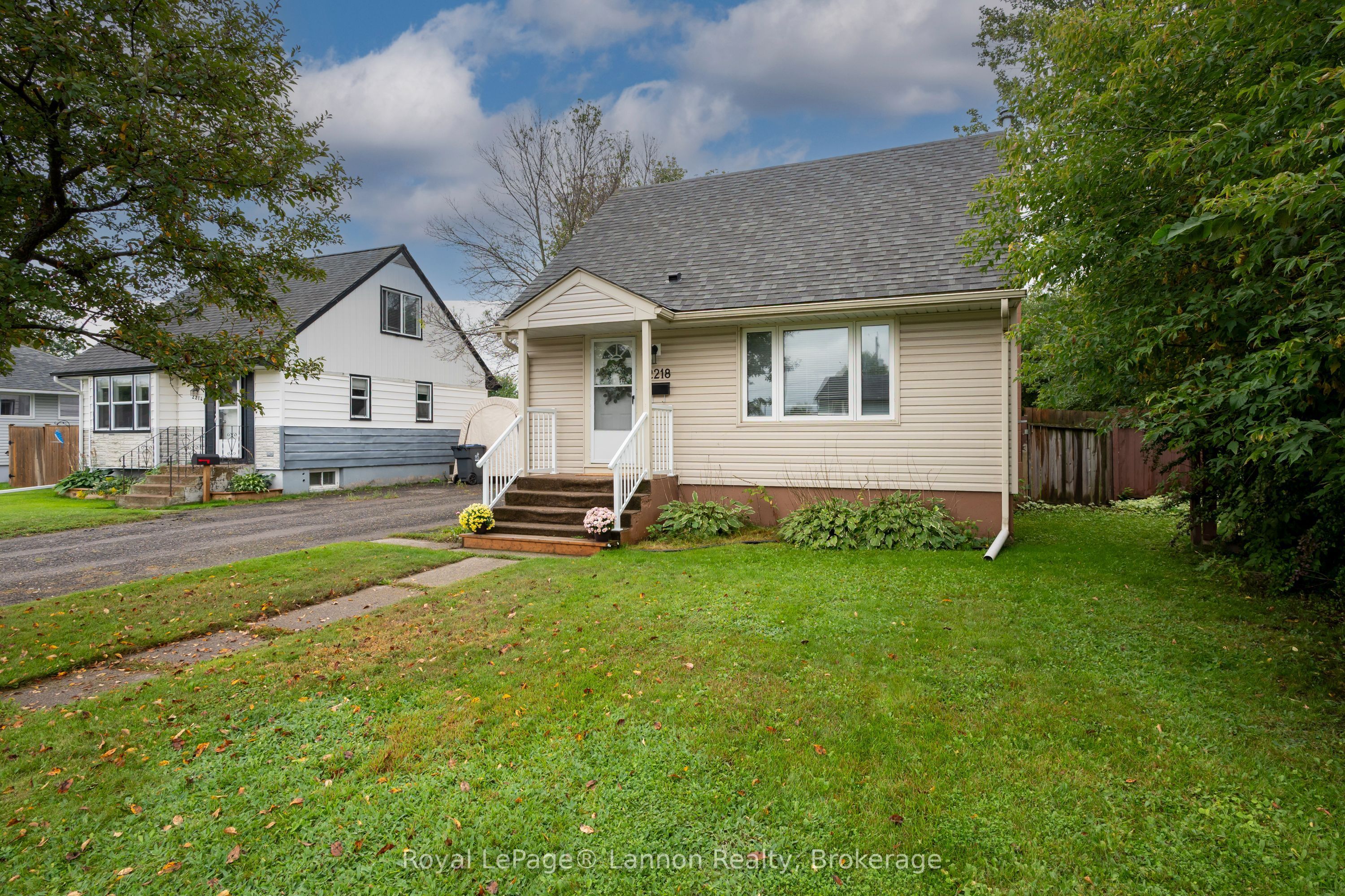 2218 Isabella Street E, Thunder Bay, ON P7E 5C6 photo 2