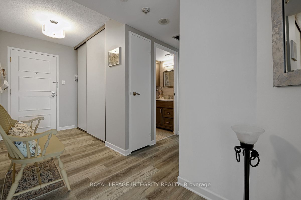1500 Riverside Drive 1601, Alta Vista and Area, ON K1G 4J4 photo 3