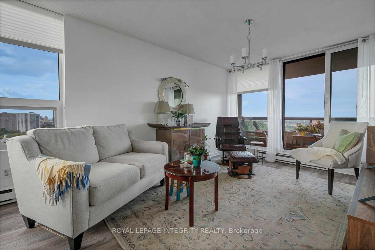 1500 Riverside Drive 1601, Alta Vista and Area, ON K1G 4J4 photo 5