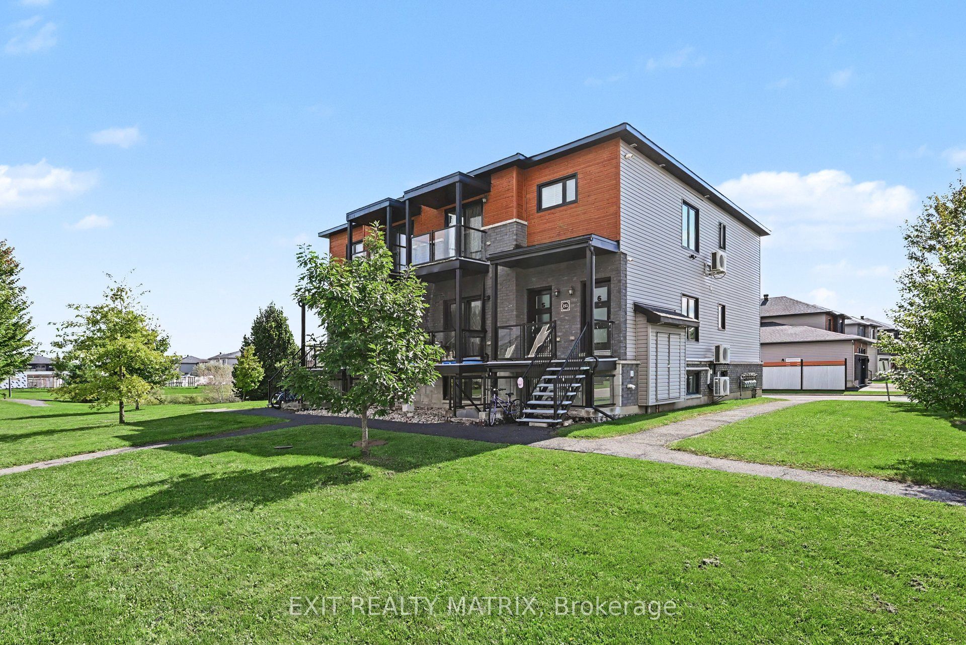 251 Capri Avenue 1, Russell, ON K0A 1W0 photo 3