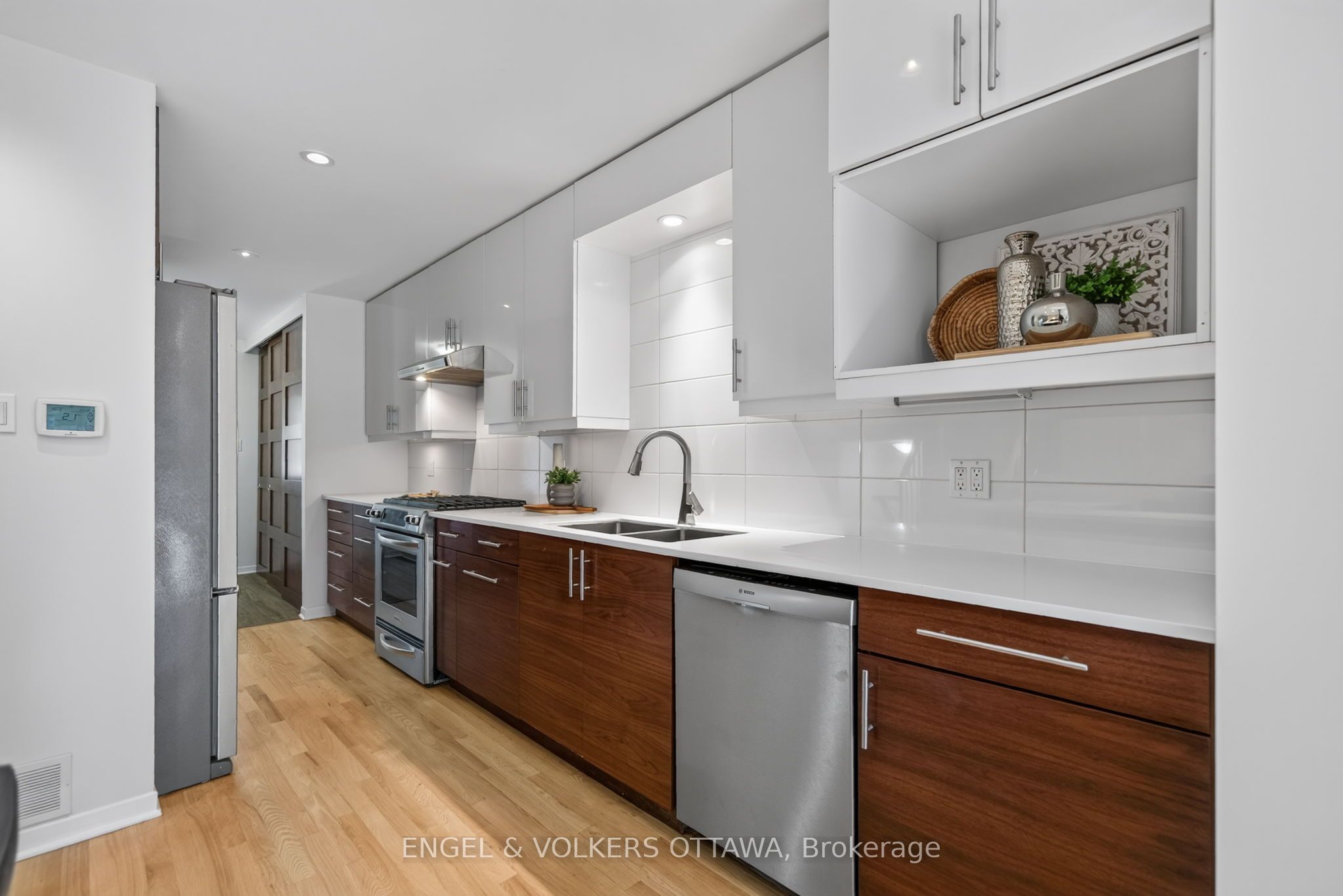 22 Chestnut Street, Glebe - Ottawa East and Area, ON K1S 0Z8 photo 4