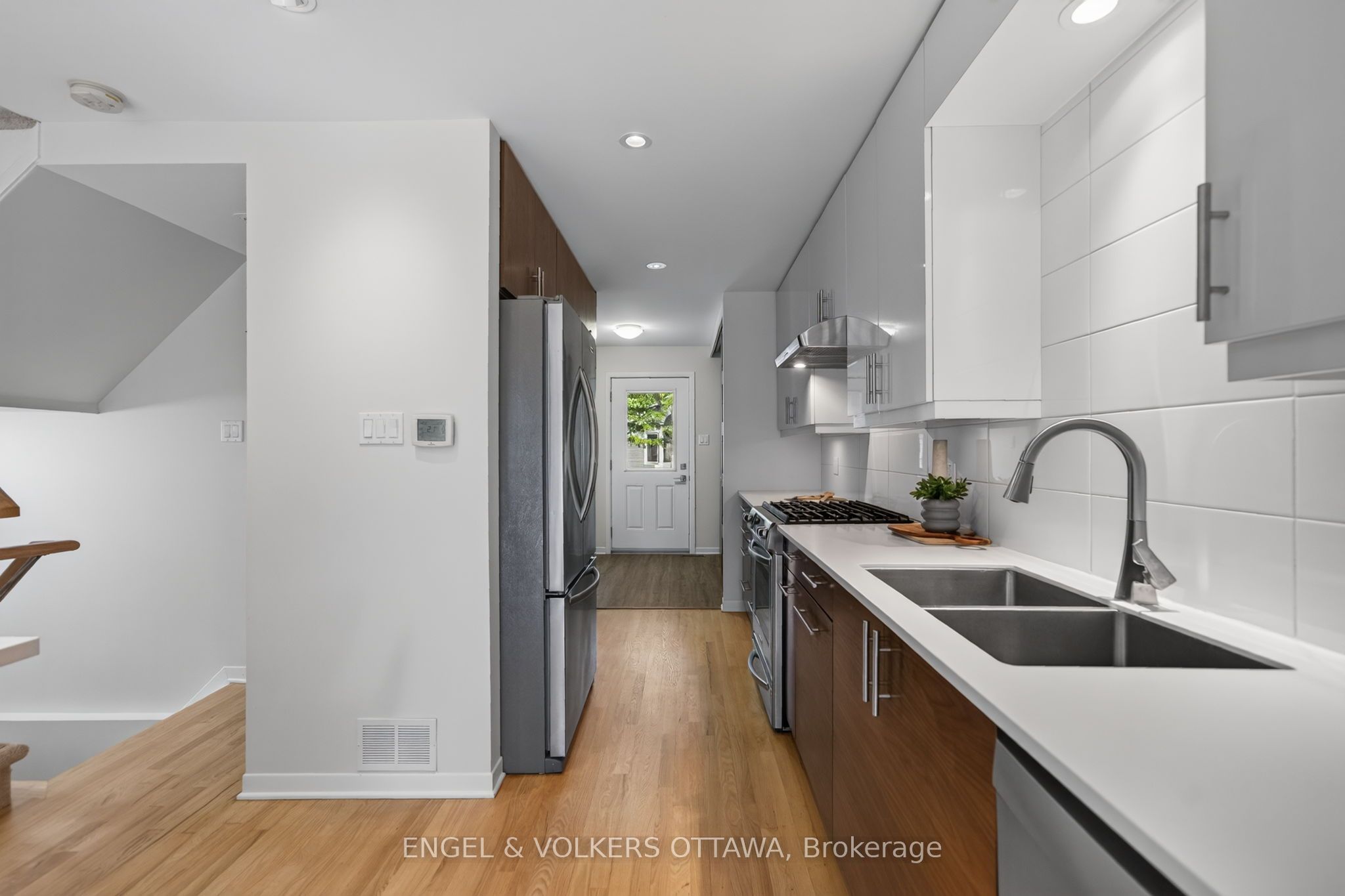 22 Chestnut Street, Glebe - Ottawa East and Area, ON K1S 0Z8 photo 5